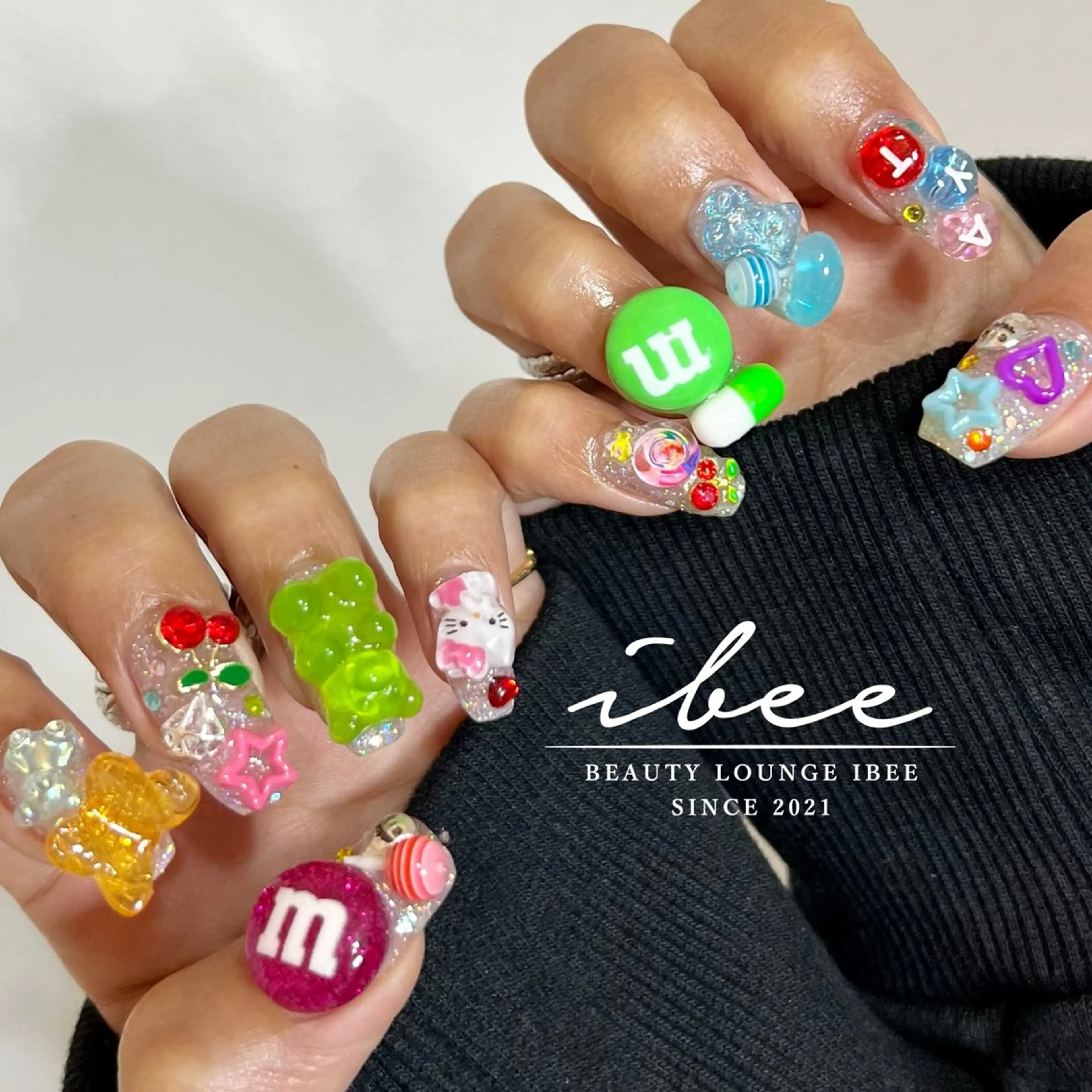ネイル ハンドネイル ibee nail 🤍yumiのネイルデザイン