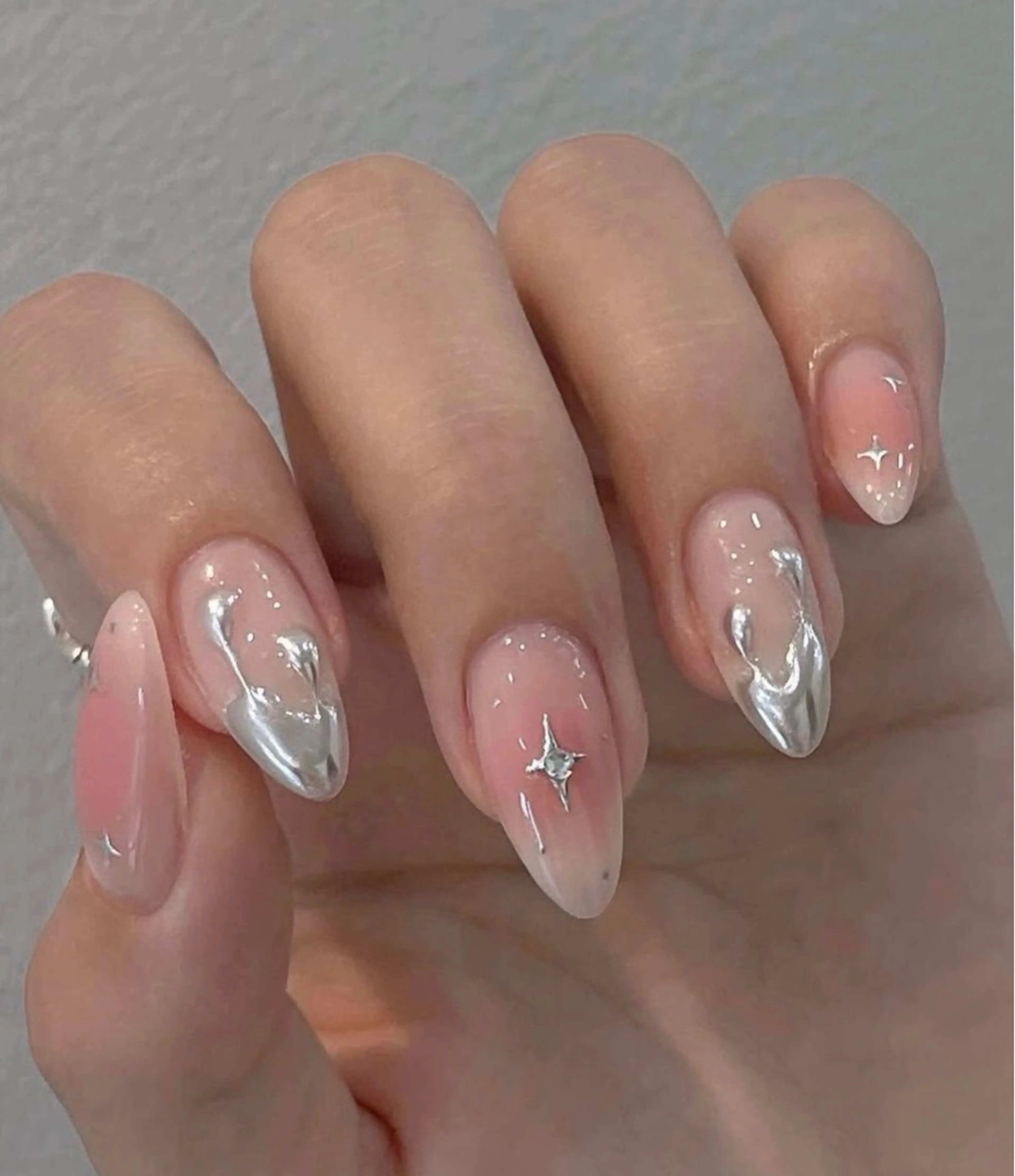 ネイル アートネイル 成人式 ジェルネイル ニュアンスネイル ネイルチップ Kora Nailのネイルデザイン