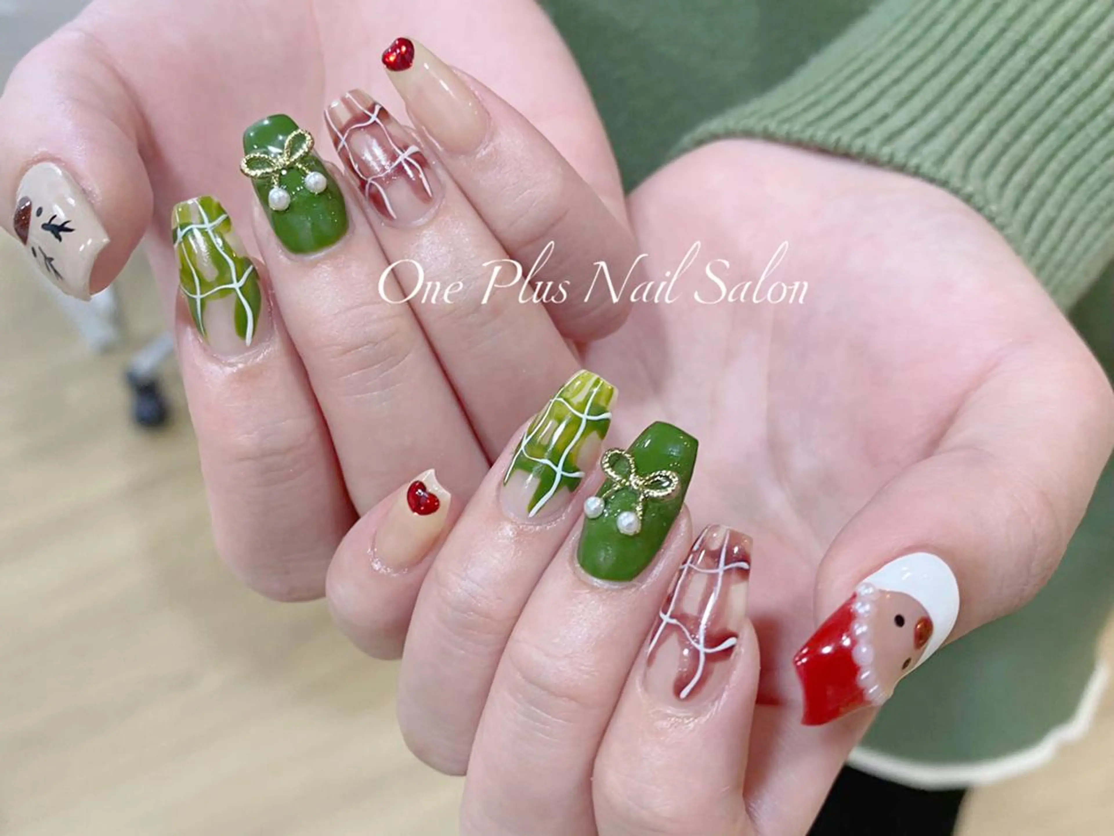 ネイル One Plus Nail Salonのネイルデザイン