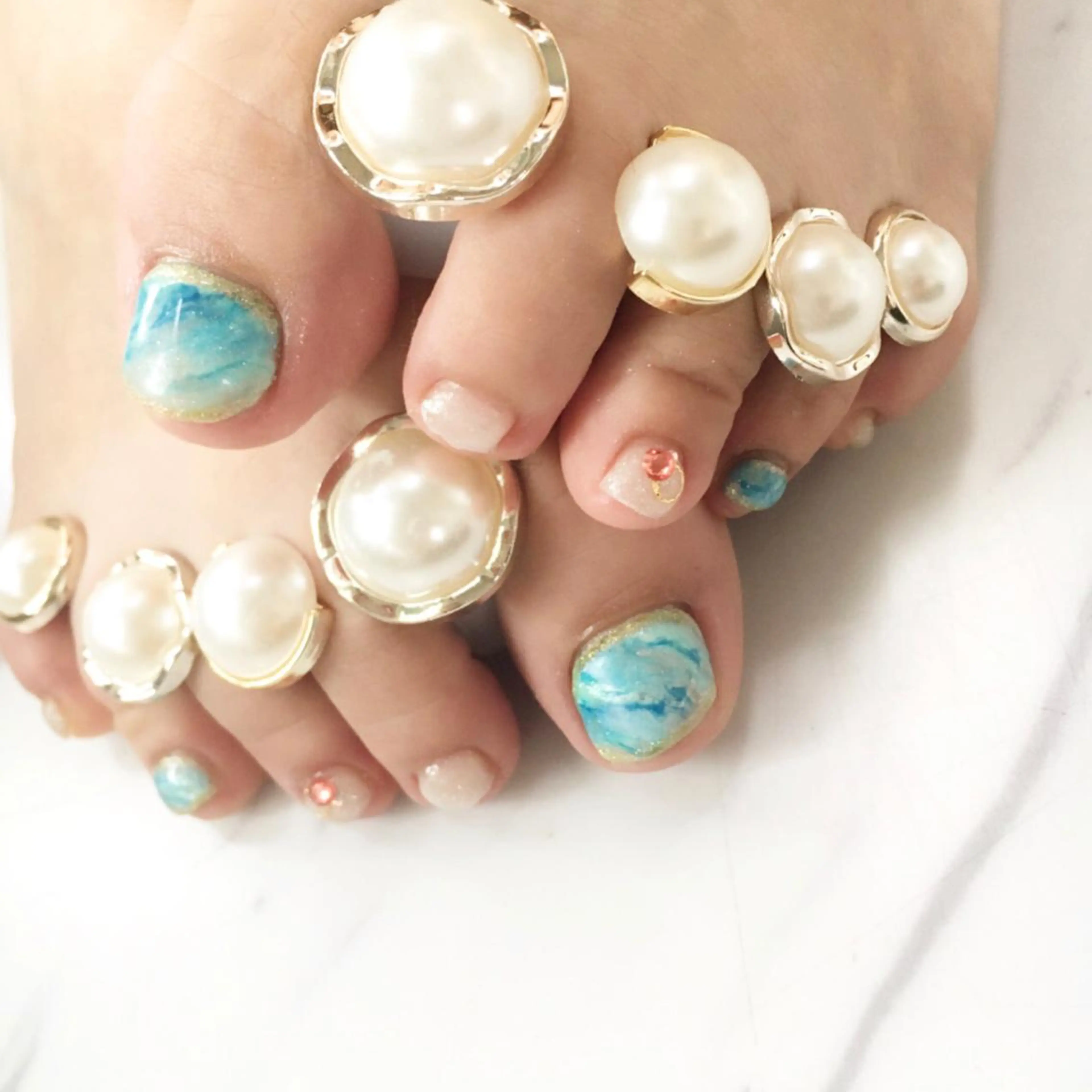 ネイル フットネイル ハンドネイル La Colzaのネイルデザイン