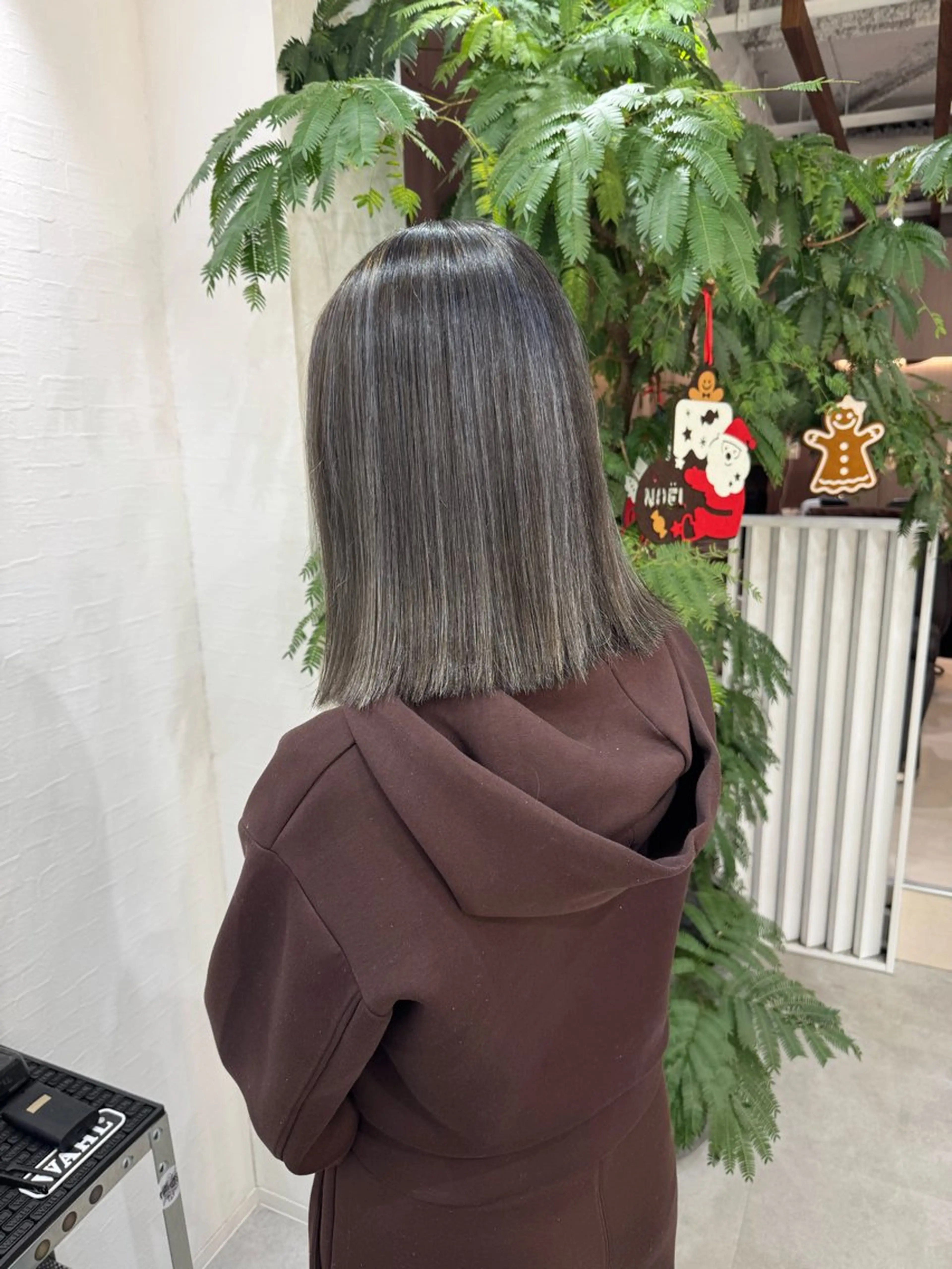 ミディアム ヘアカラー R BEAUTY MAIのヘアスタイル