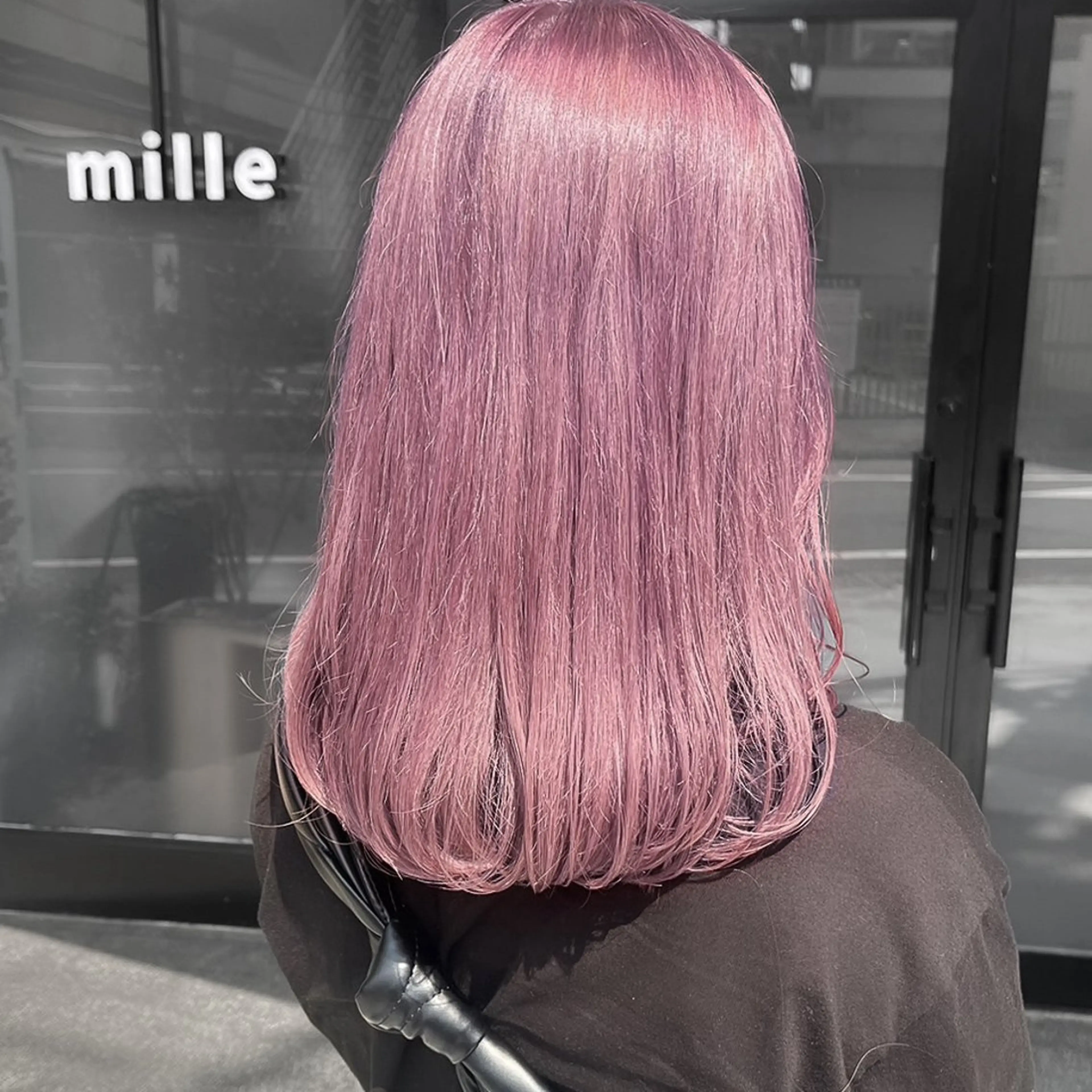 セミロング カラー 透明感カラー/パーマ 🌀アオノアユミのヘアスタイル