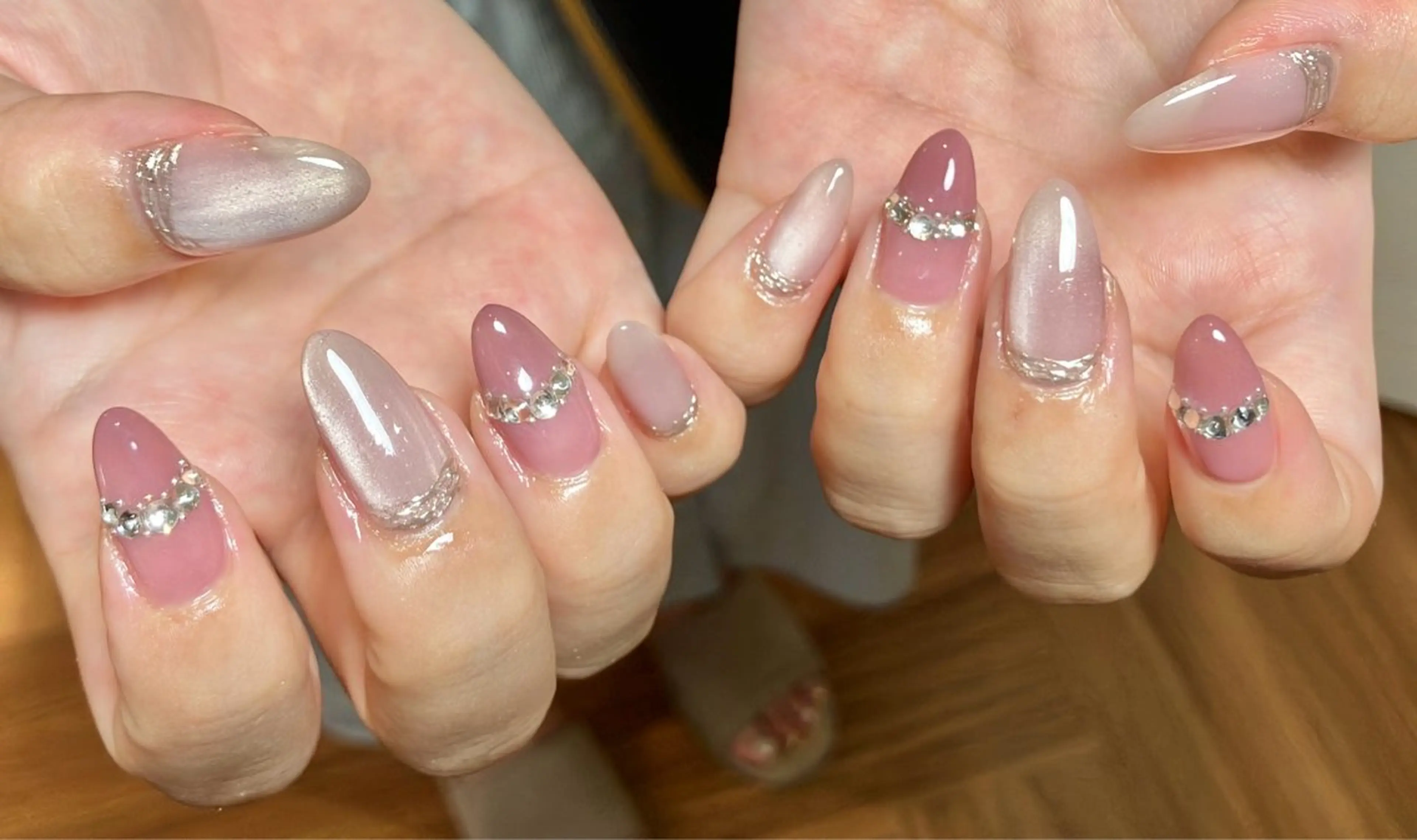 ネイル OAKたまプラ ANZUのネイルデザイン