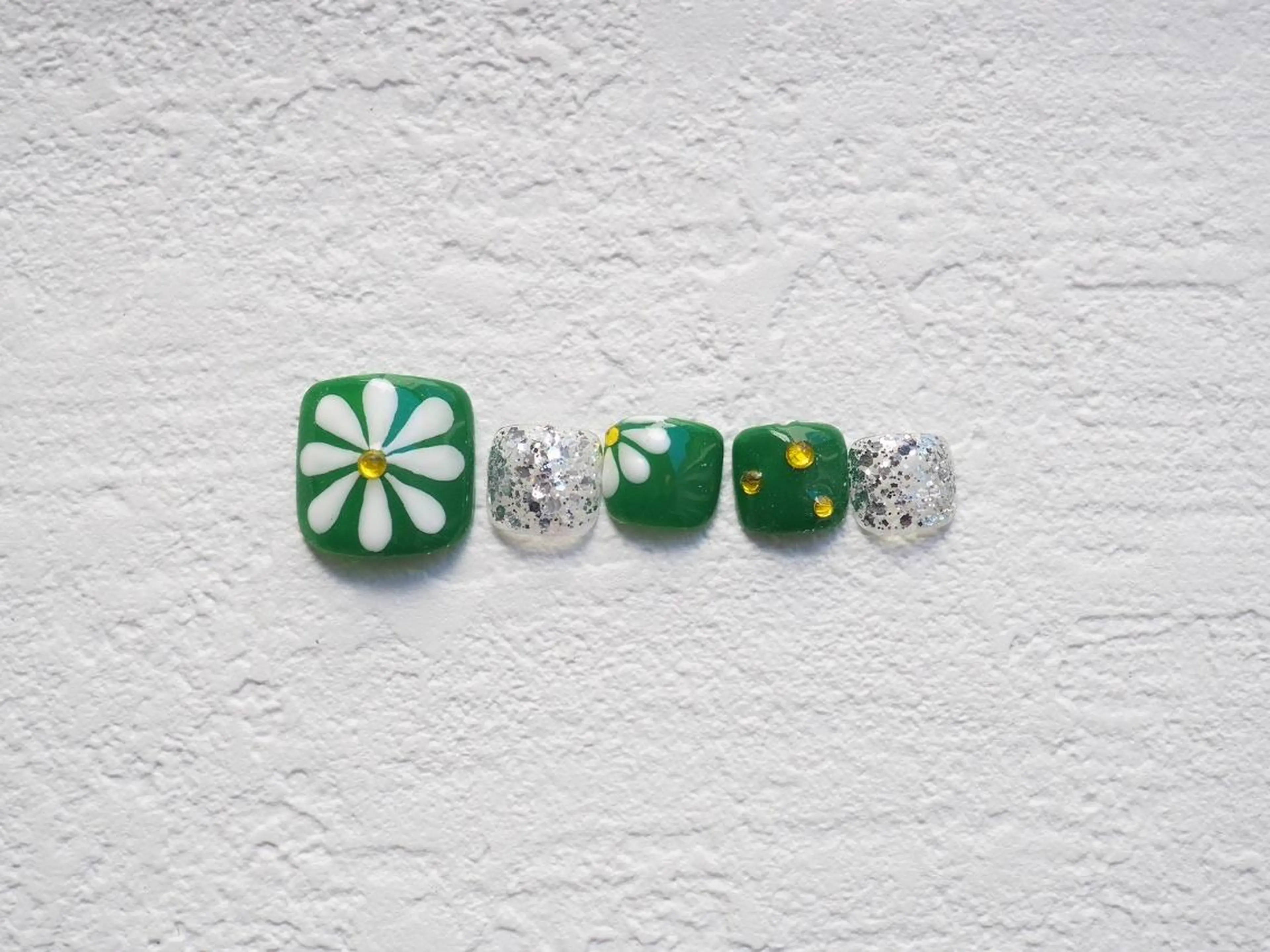 ネイル フットネイル トップネイリスト Ribbon立川店のネイルデザイン