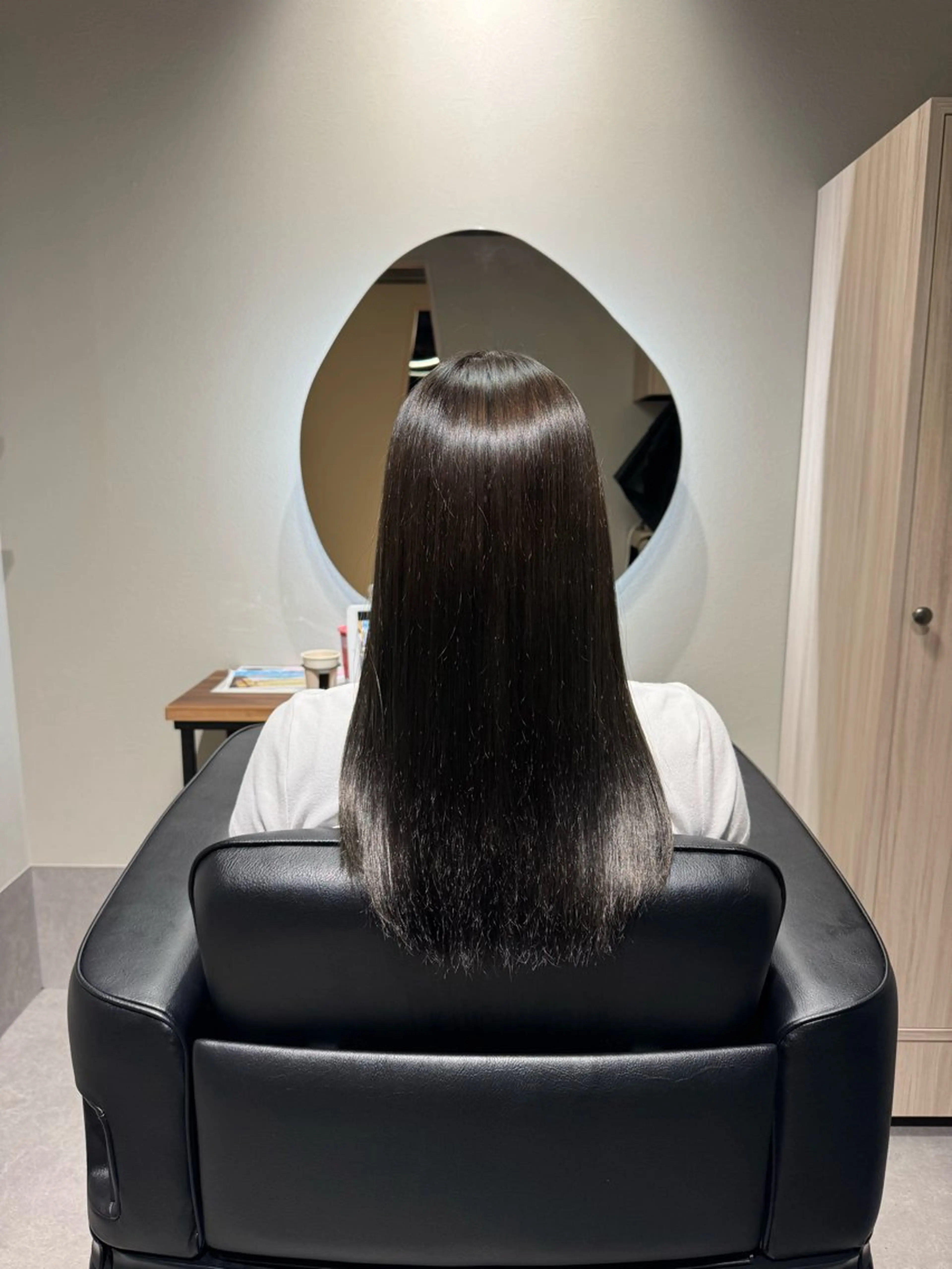 セミロング ヘアカラー トリートメント NAVY 橋本心 縮毛矯正のヘアスタイル