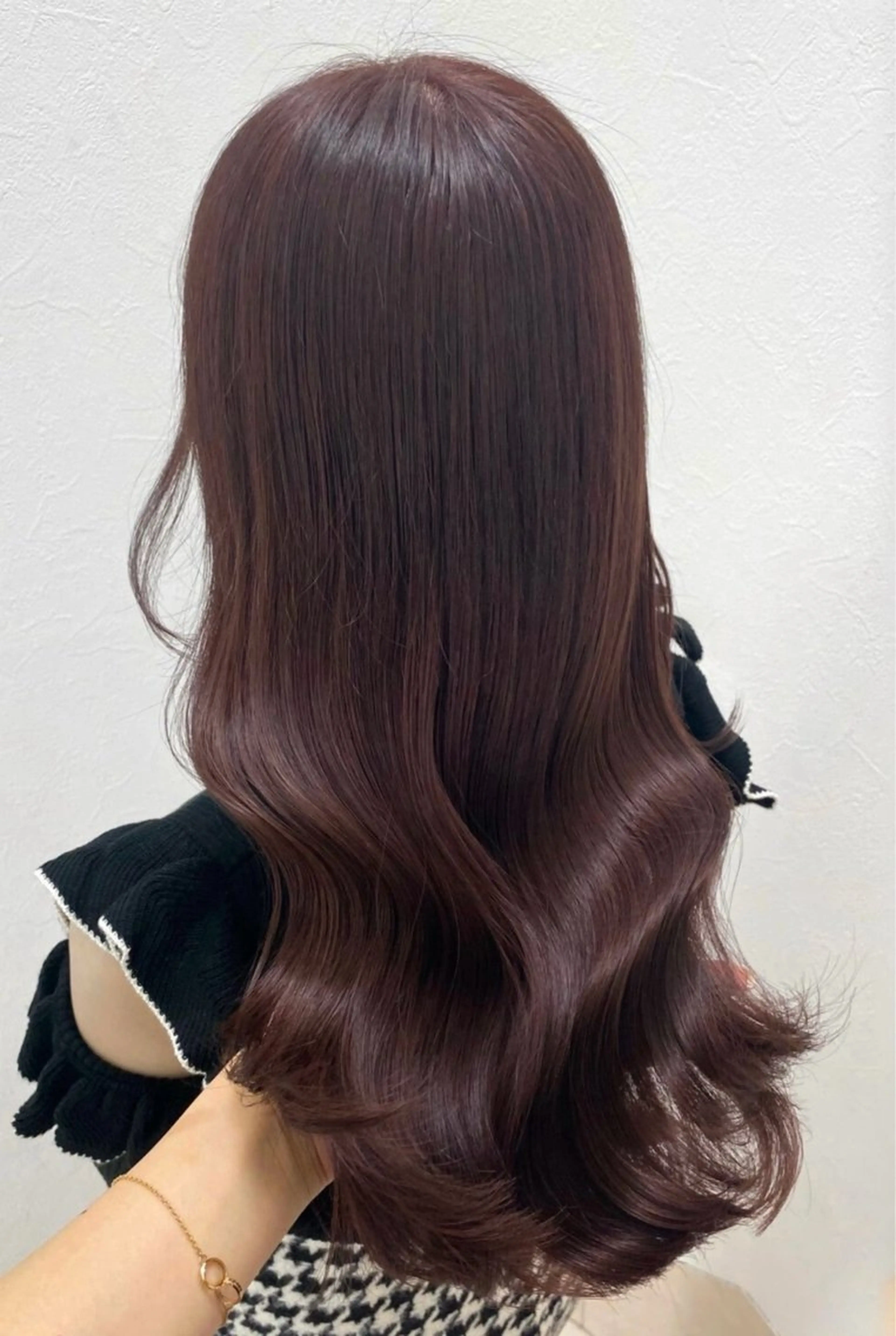 ロング ヘアカラー 髪質改善ピンクカラー 💞はな🫧🎀のヘアスタイル