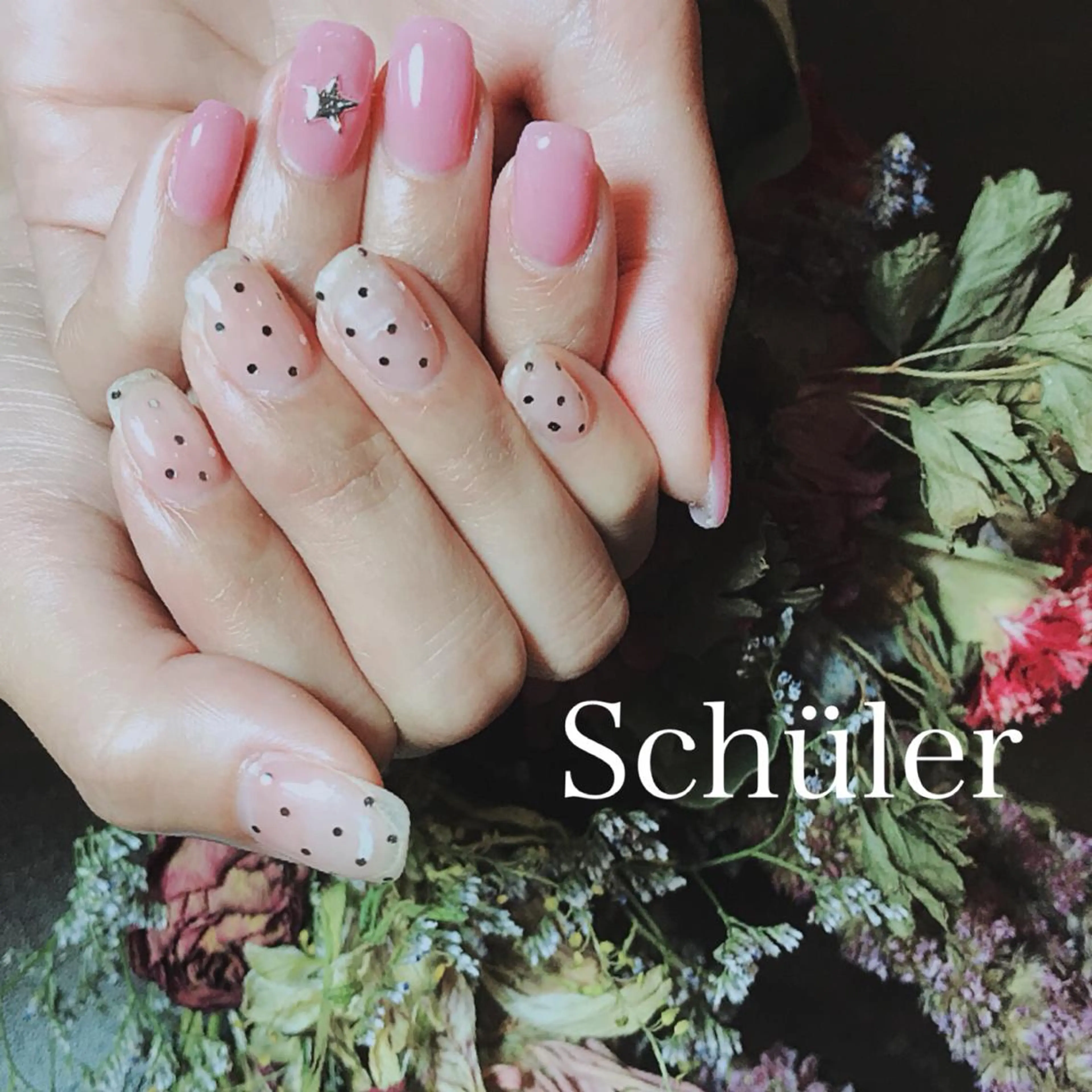 ネイル Schüler所属・野内 まきのネイルデザイン