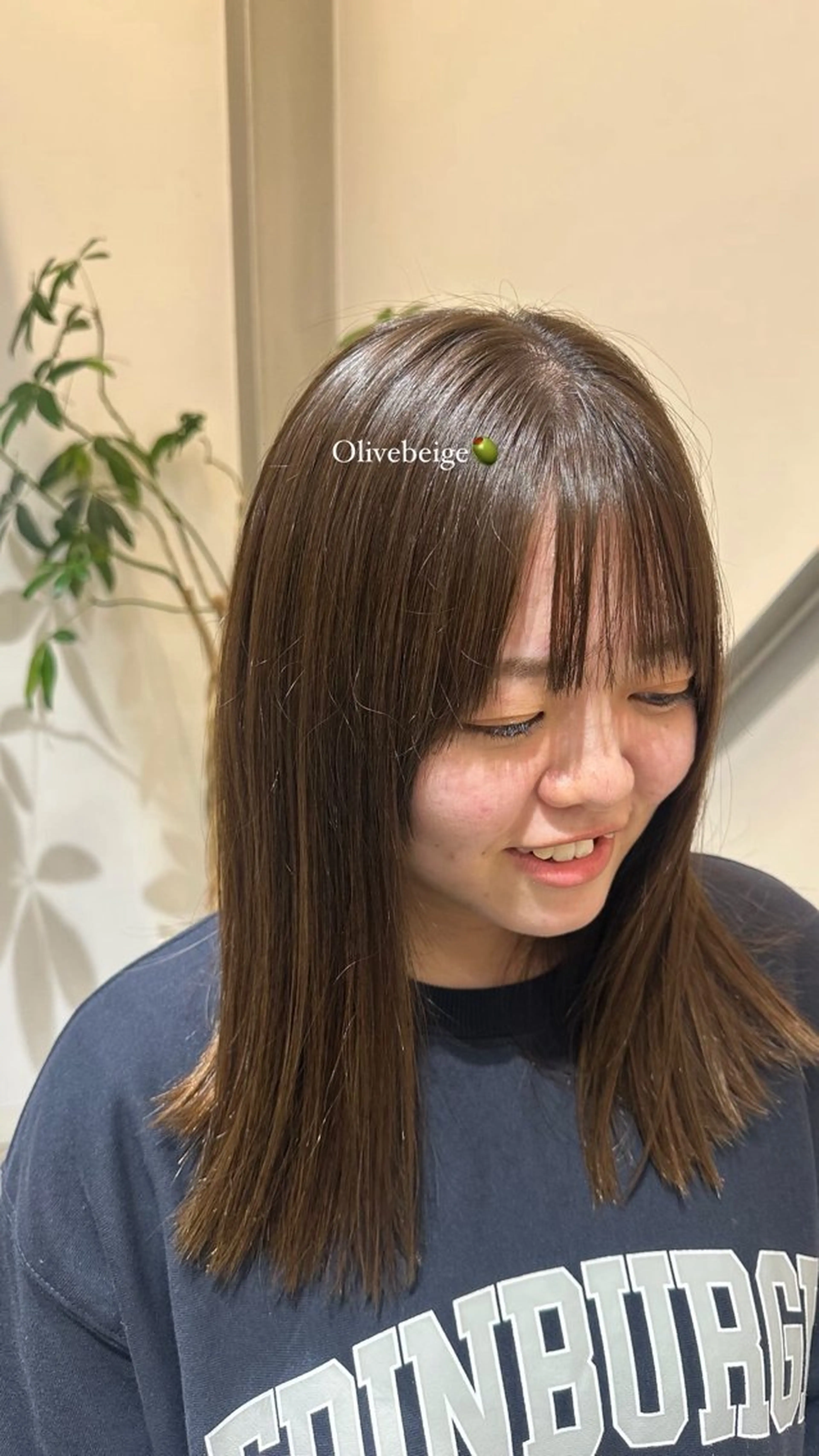 ミディアム カラー ベージュカラー 透明感カラー オリーブベージュ オリーブカラー 垣内 奈緒のヘアスタイル