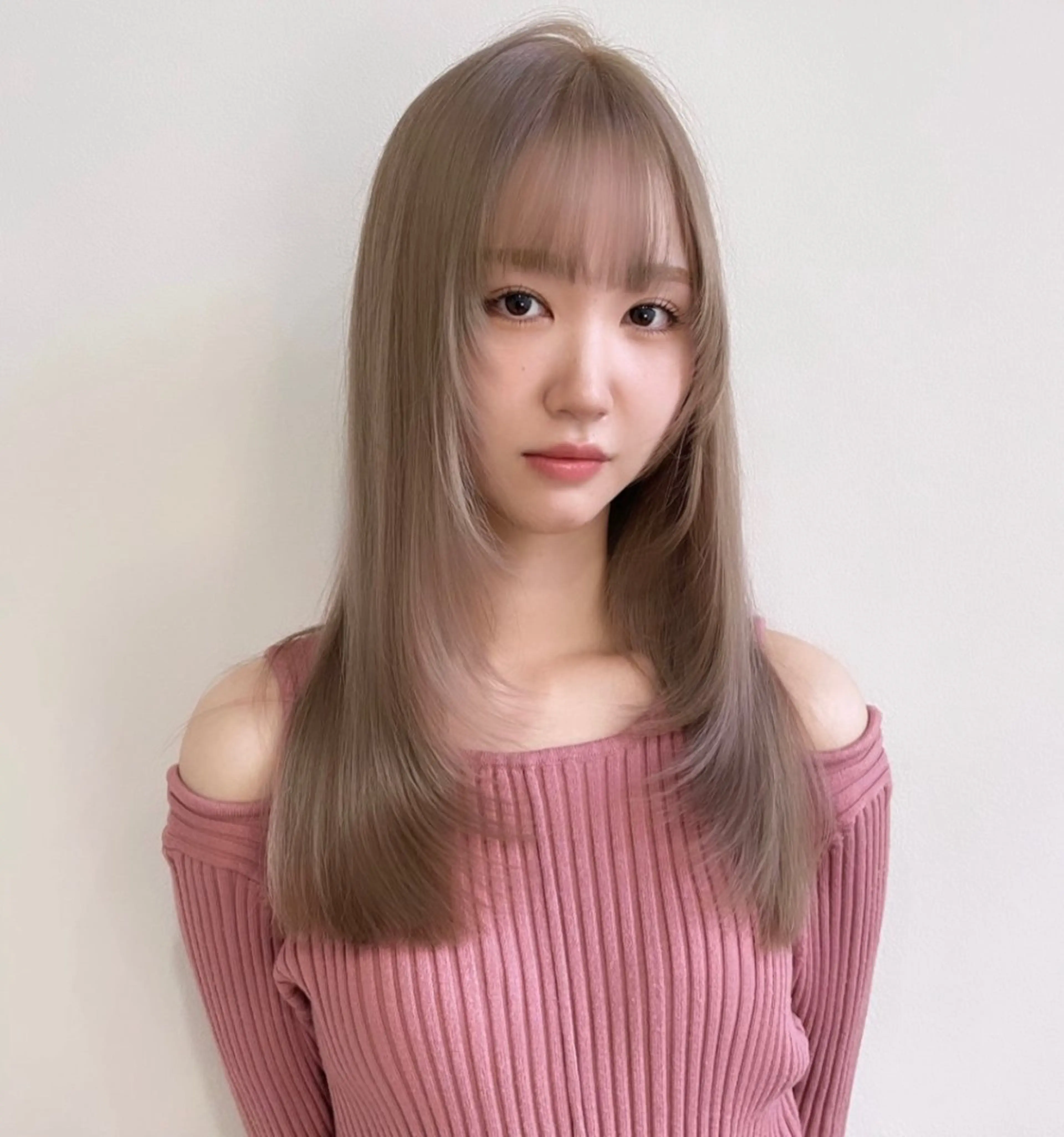 セミロング カラー ブリーチ レイヤーカット カット トリートメント risako🇰🇷 韓国ヘア/レイヤーのヘアスタイル