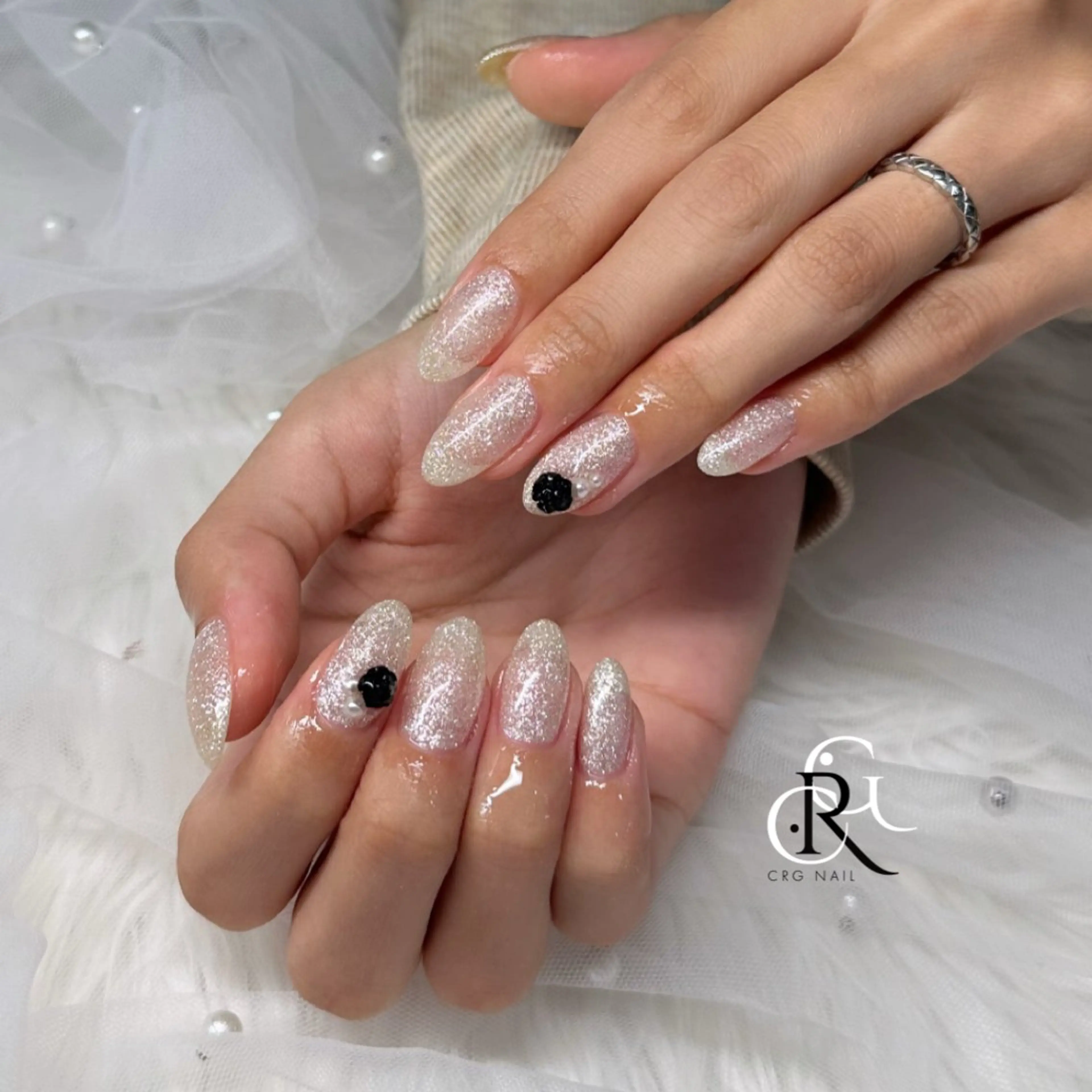 ネイル キラキラネイル ラメ(グリッター) ストーンネイル ハンドネイル 美フォルム✨ CRG RURIのネイルデザイン