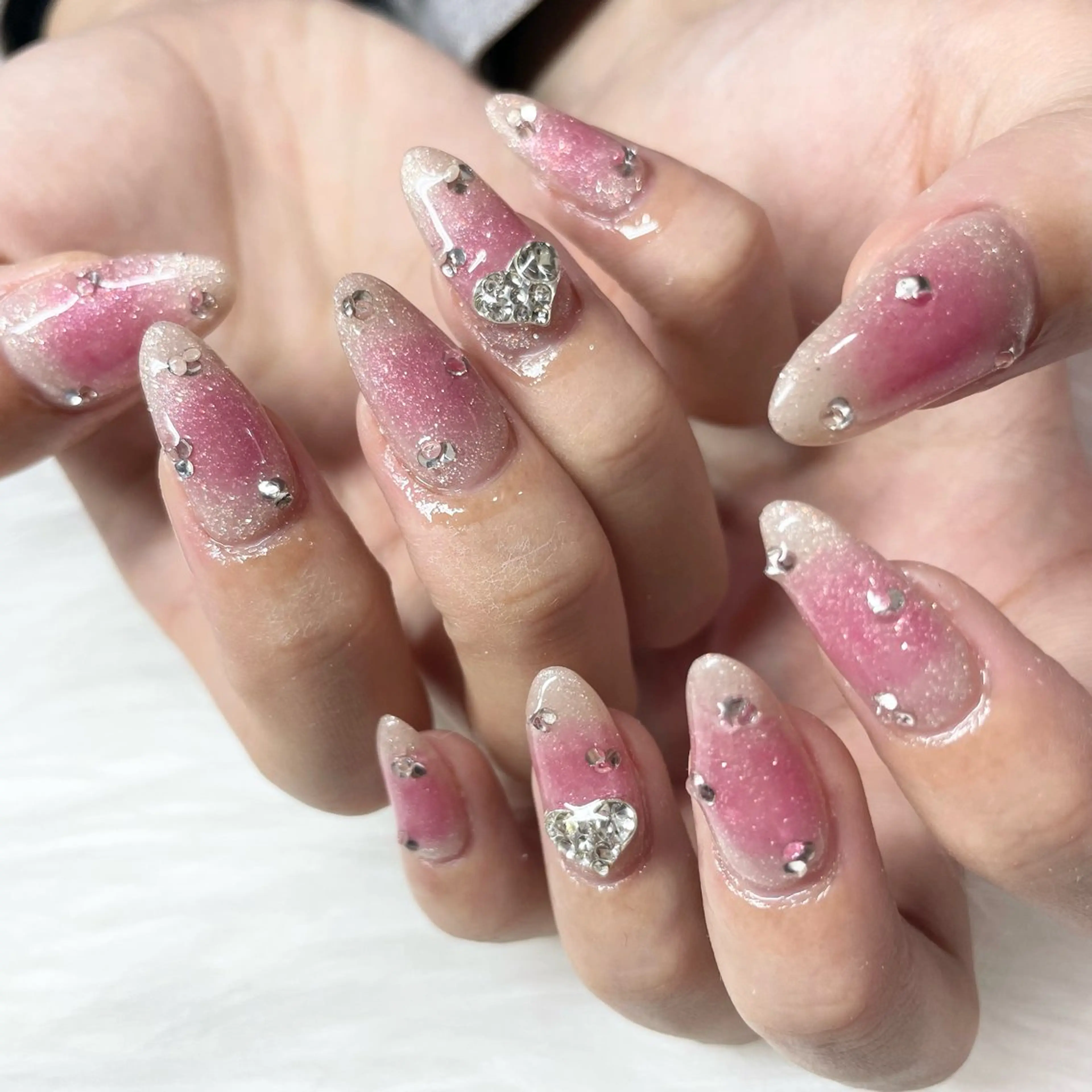 セミロング ハンドネイル -Rien- プライベートサロンのネイルデザイン