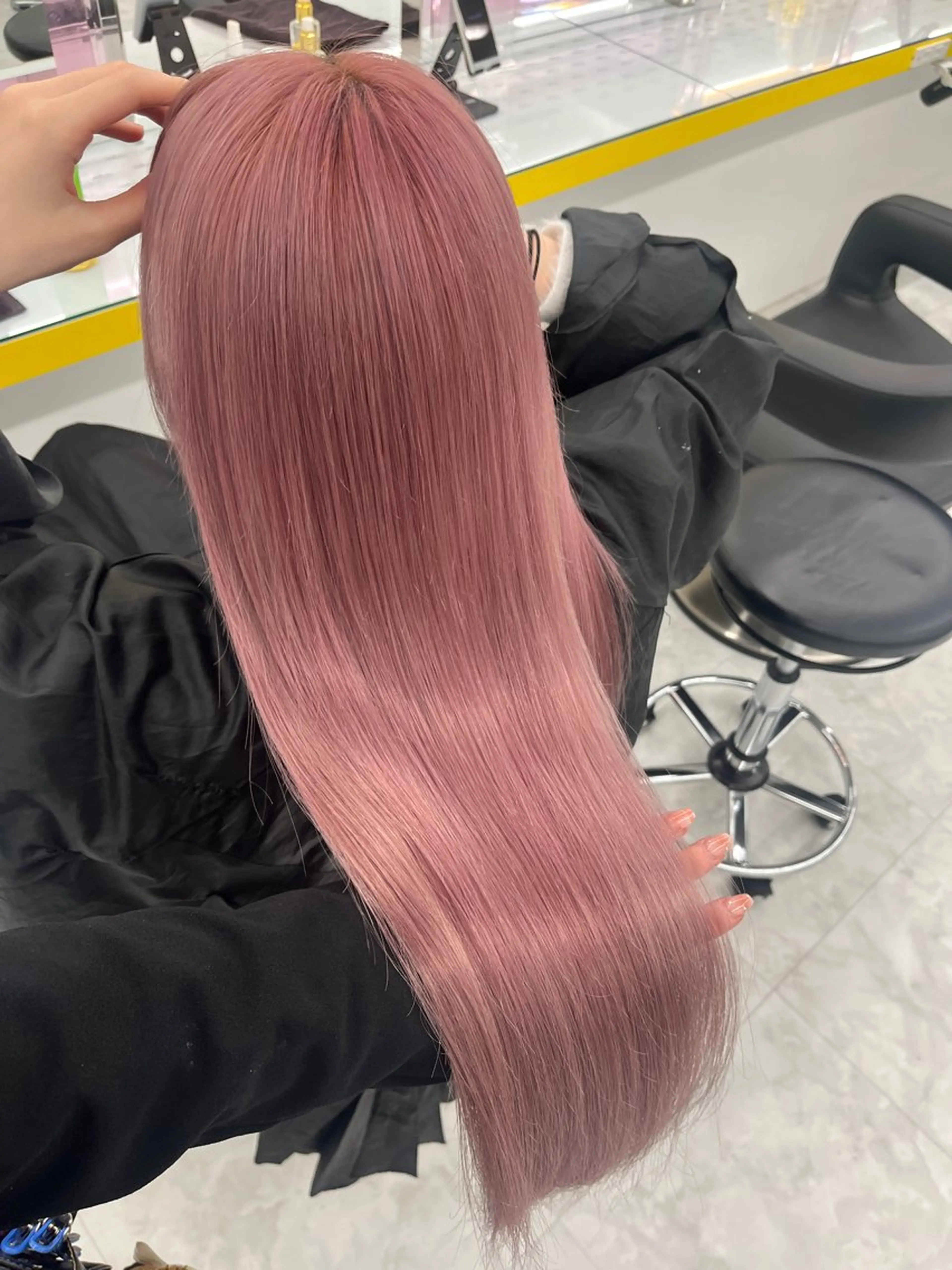 ロング カラー ヘアアレンジ ピンクカラー ヘアカラー トリートメント ヘアセット 🎀Girly艶髪 暖色🎀Harukaのヘアスタイル