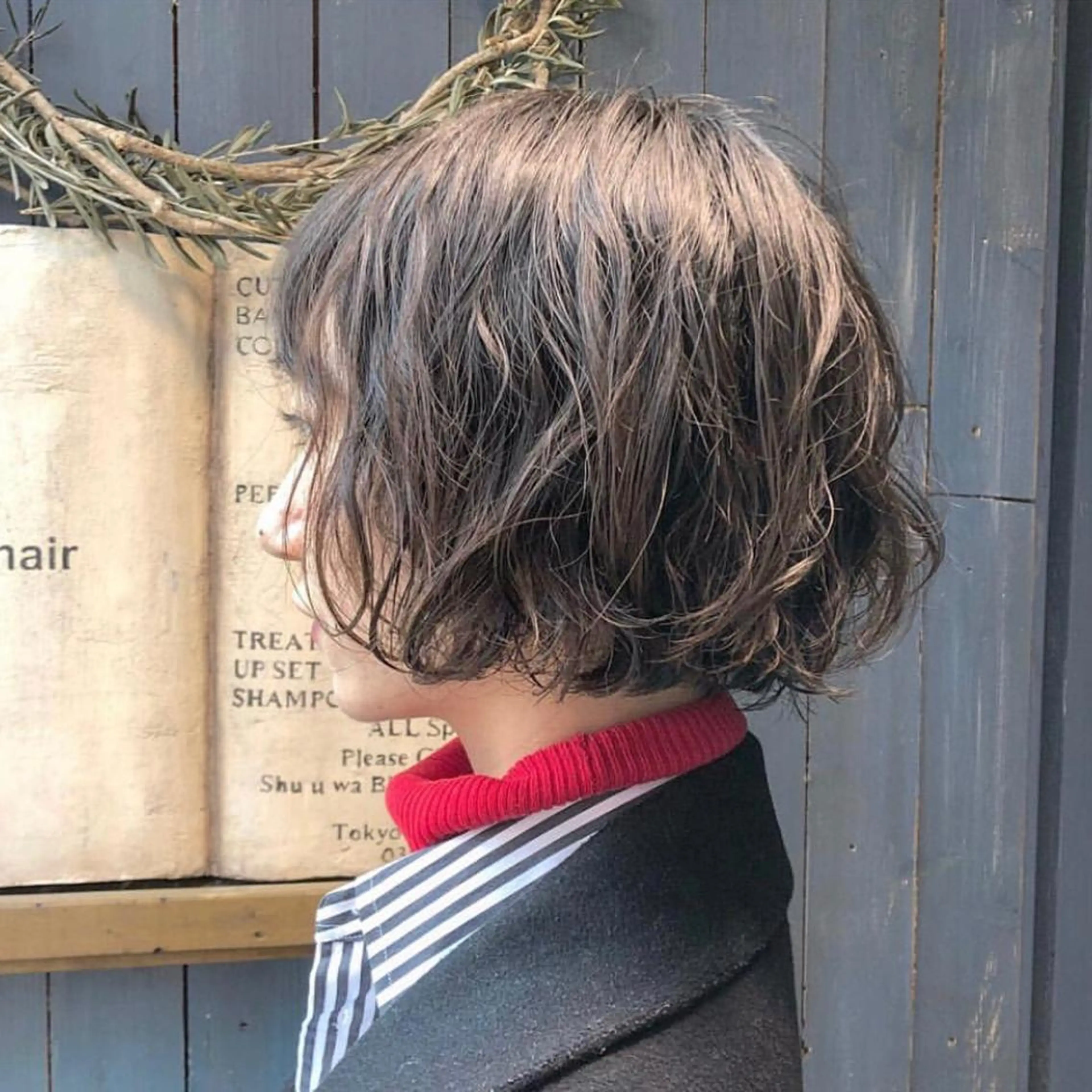 パーマ カット パーマ ブリーチ、パーマ 西部笑のヘアスタイル