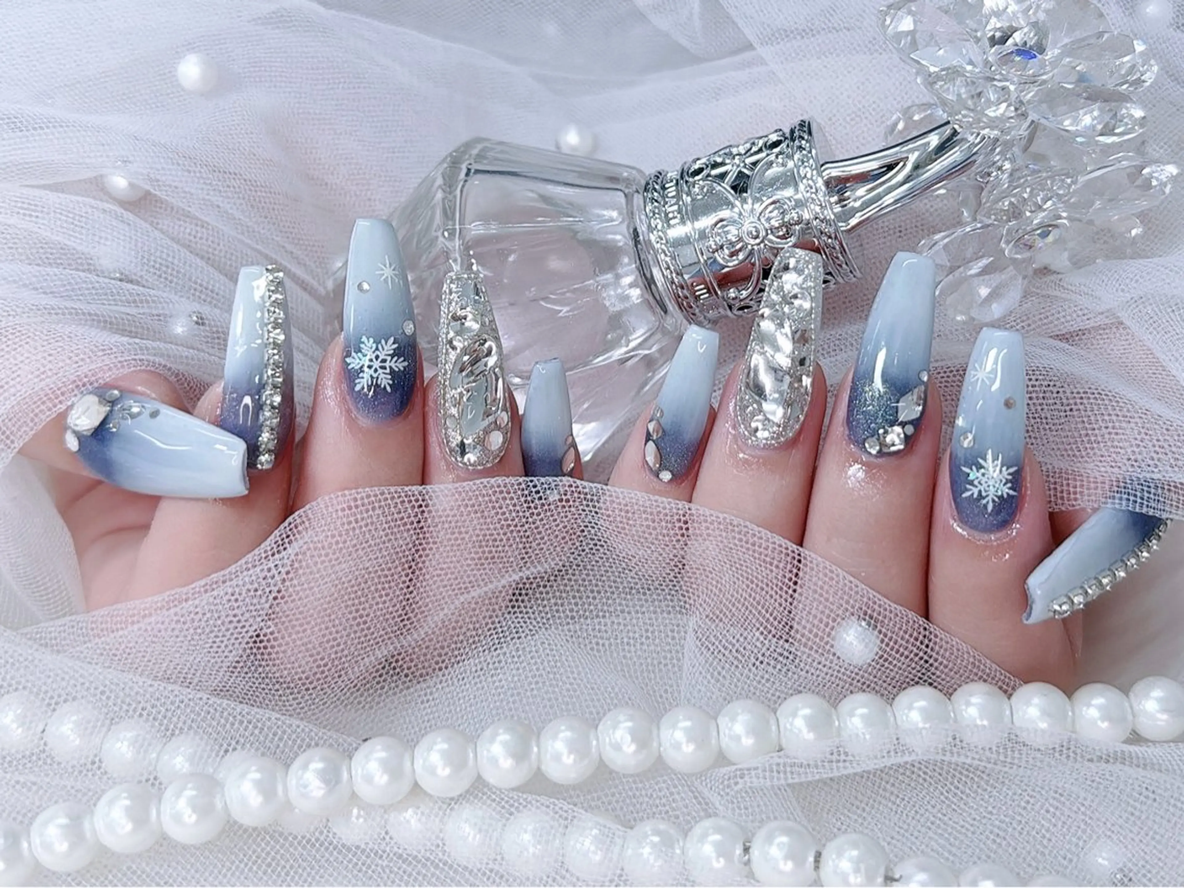 ネイル ハンドネイル ハンドケア Minéa nailのネイルデザイン