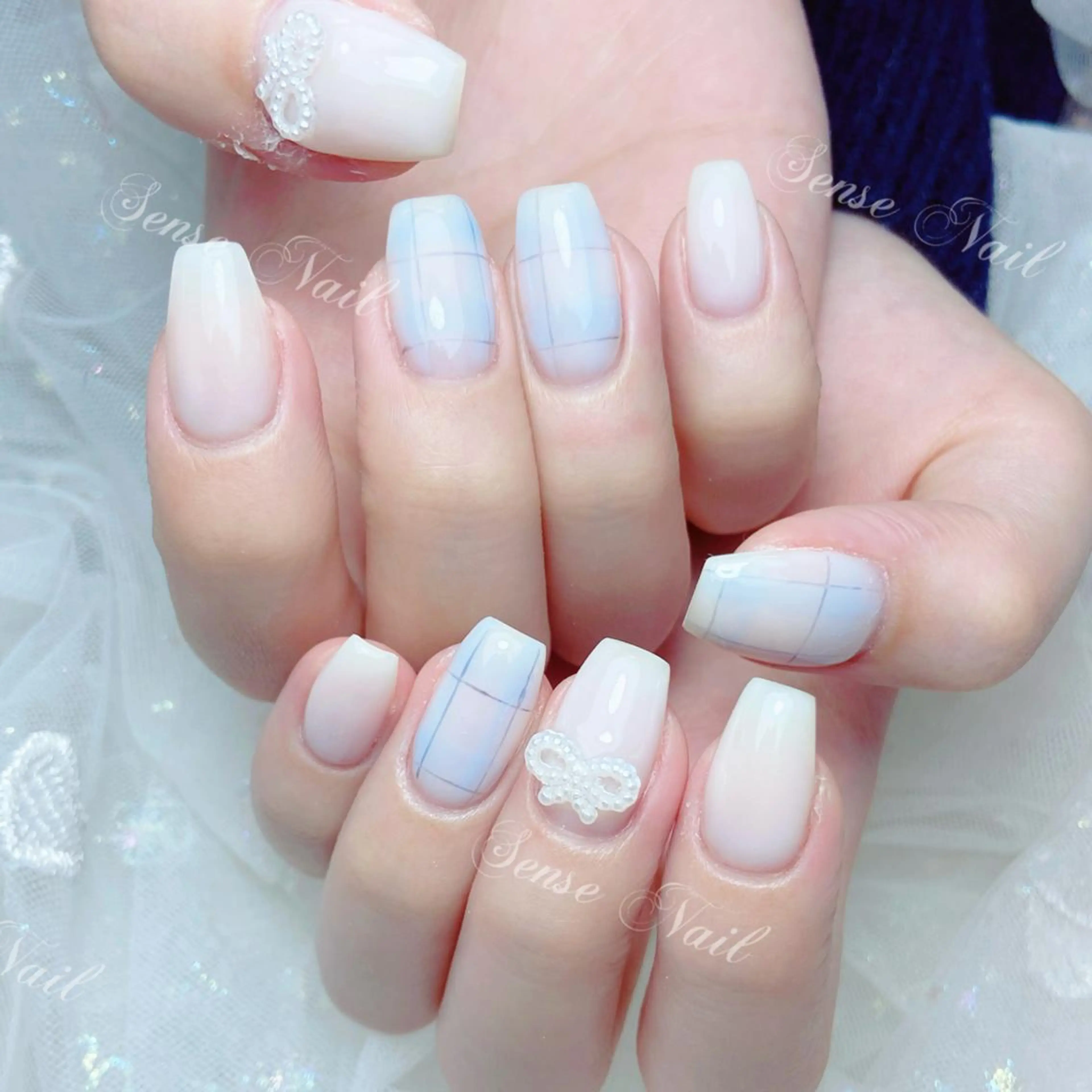 ネイル ハンドネイル ハンドケア 🌷 Mooning 🌷のネイルデザイン