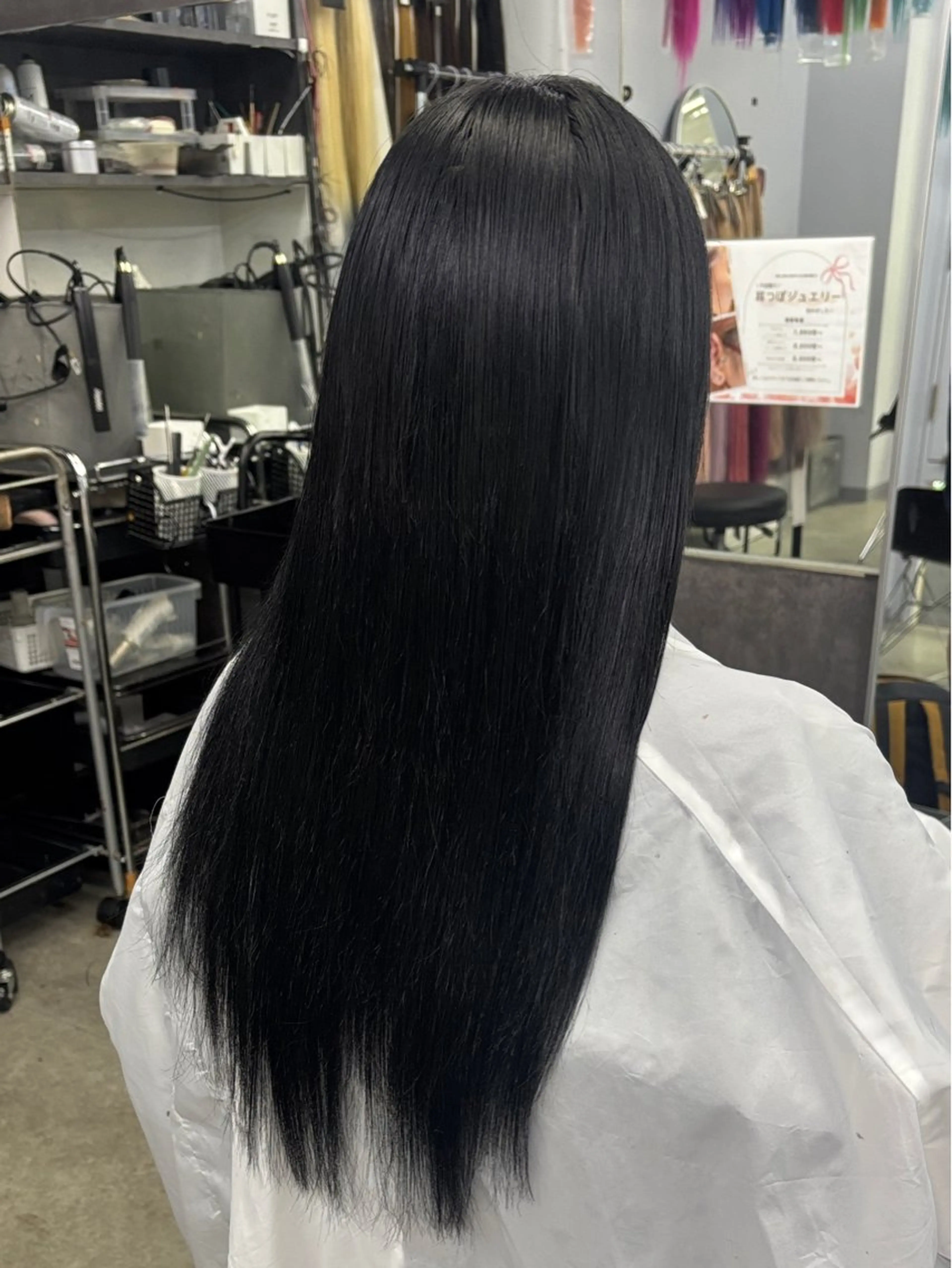 シールエクステ付け放題《馴染ませカット付き》の写真