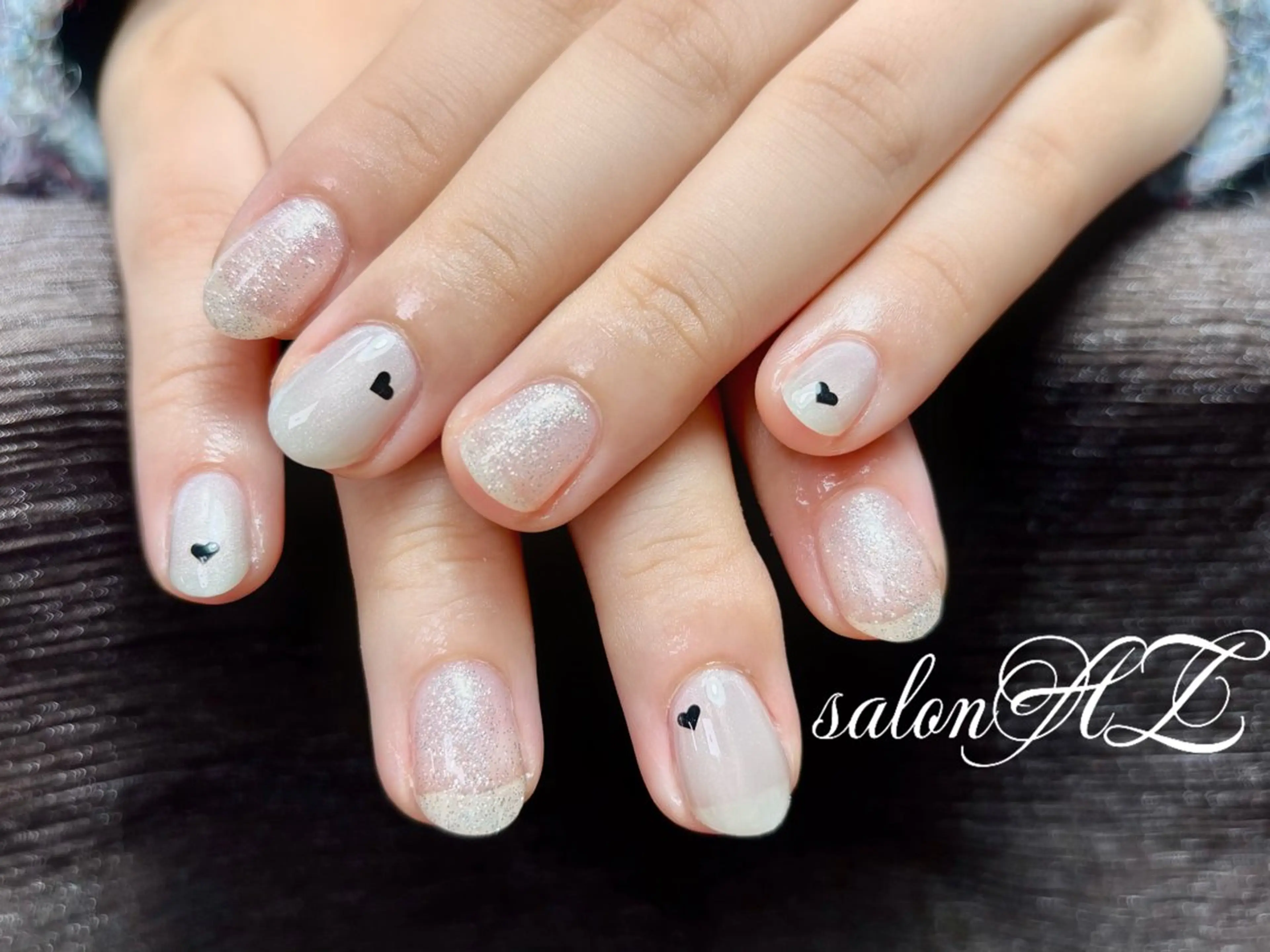 ネイル アートネイル 長さ出し フットネイル フレンチネイル ジェルネイル ハンドネイル salon AZのネイルデザイン