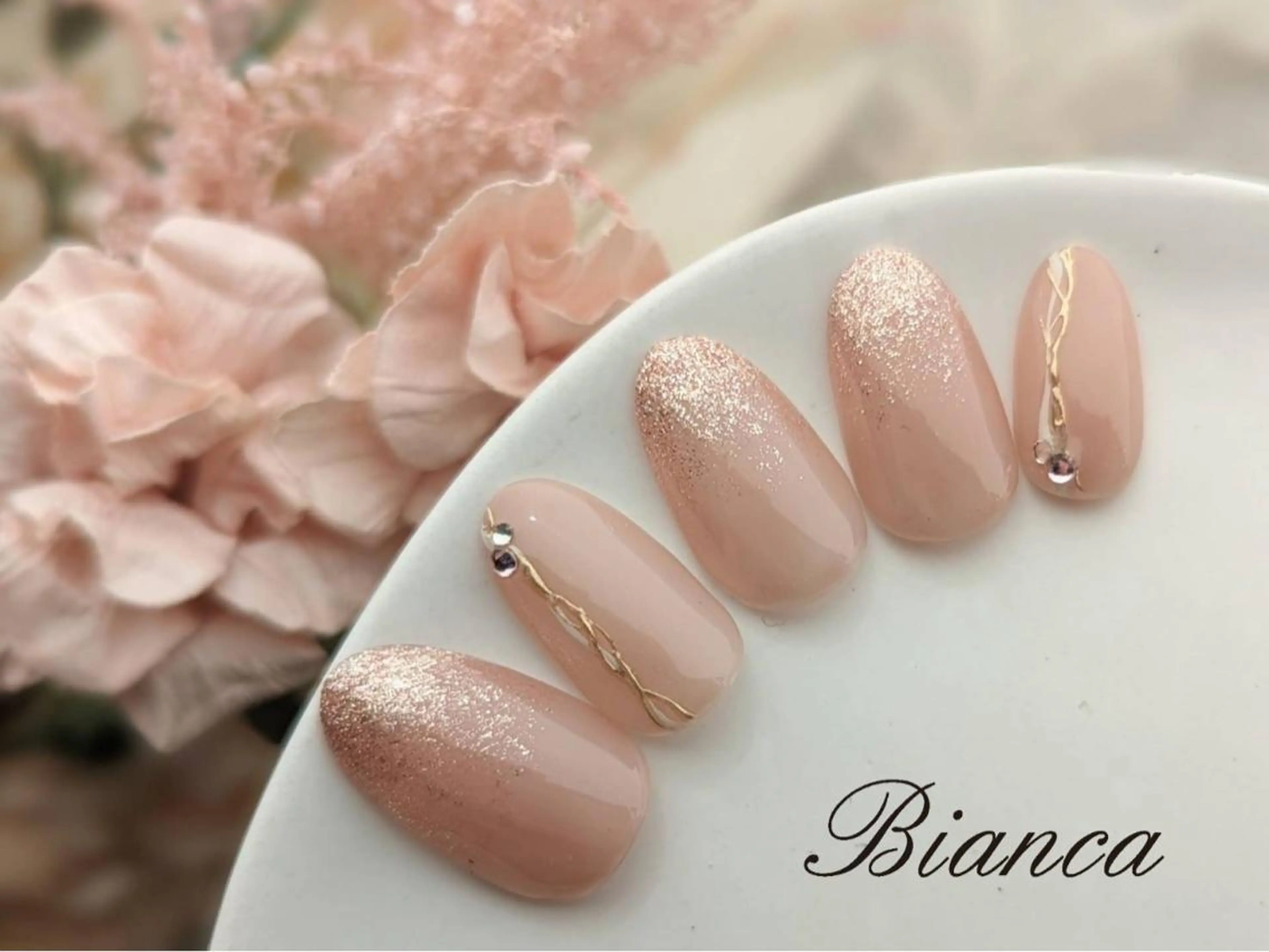 ネイル ジェルネイル パラジェル バイオジェル Bianca赤羽 松元🥣🫧のネイルデザイン