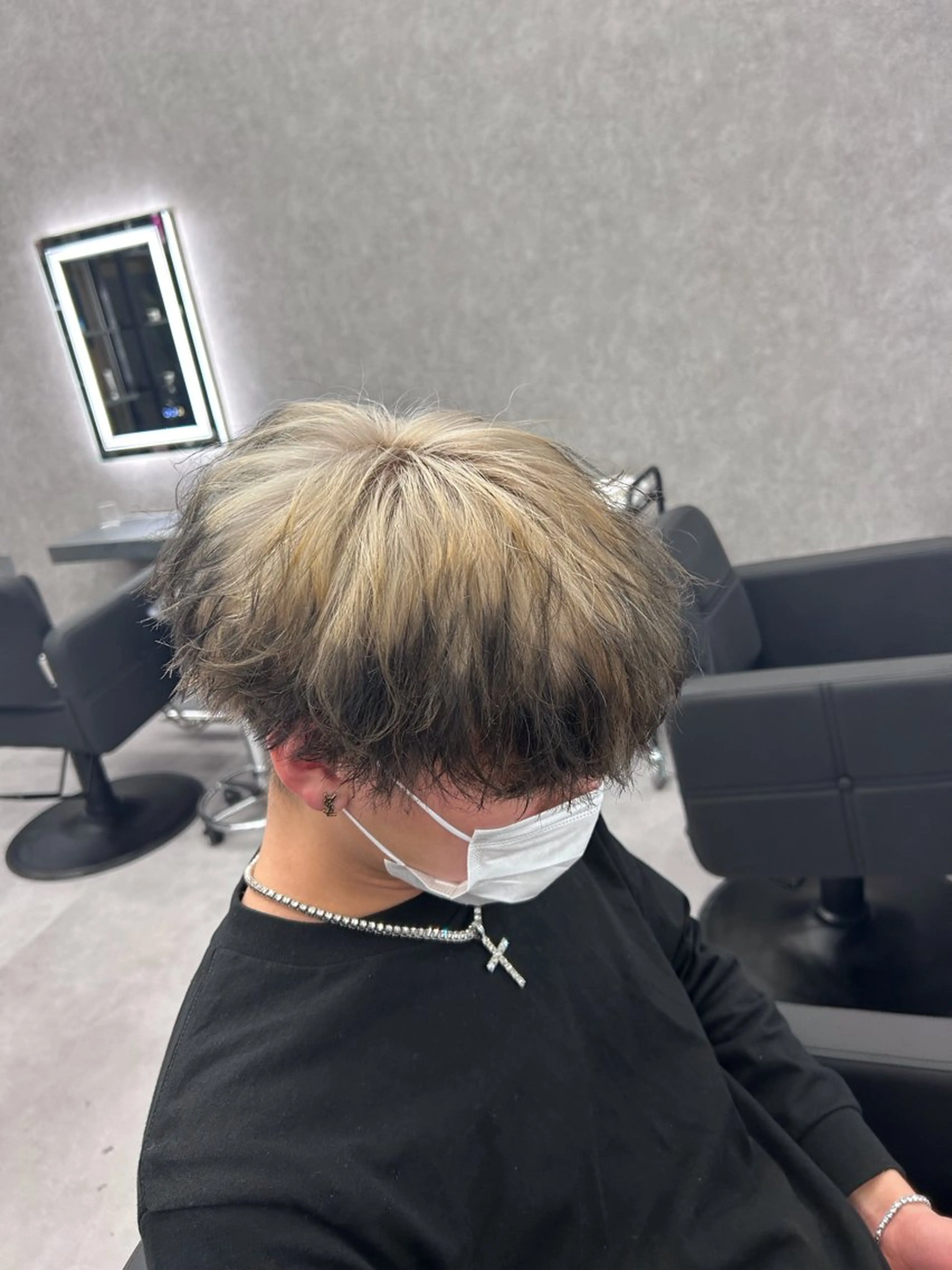 ショート カラー パーマ メンズ デザインカラー カット ヘアカラー トリートメント STANCE MEN'S公式のヘアスタイル