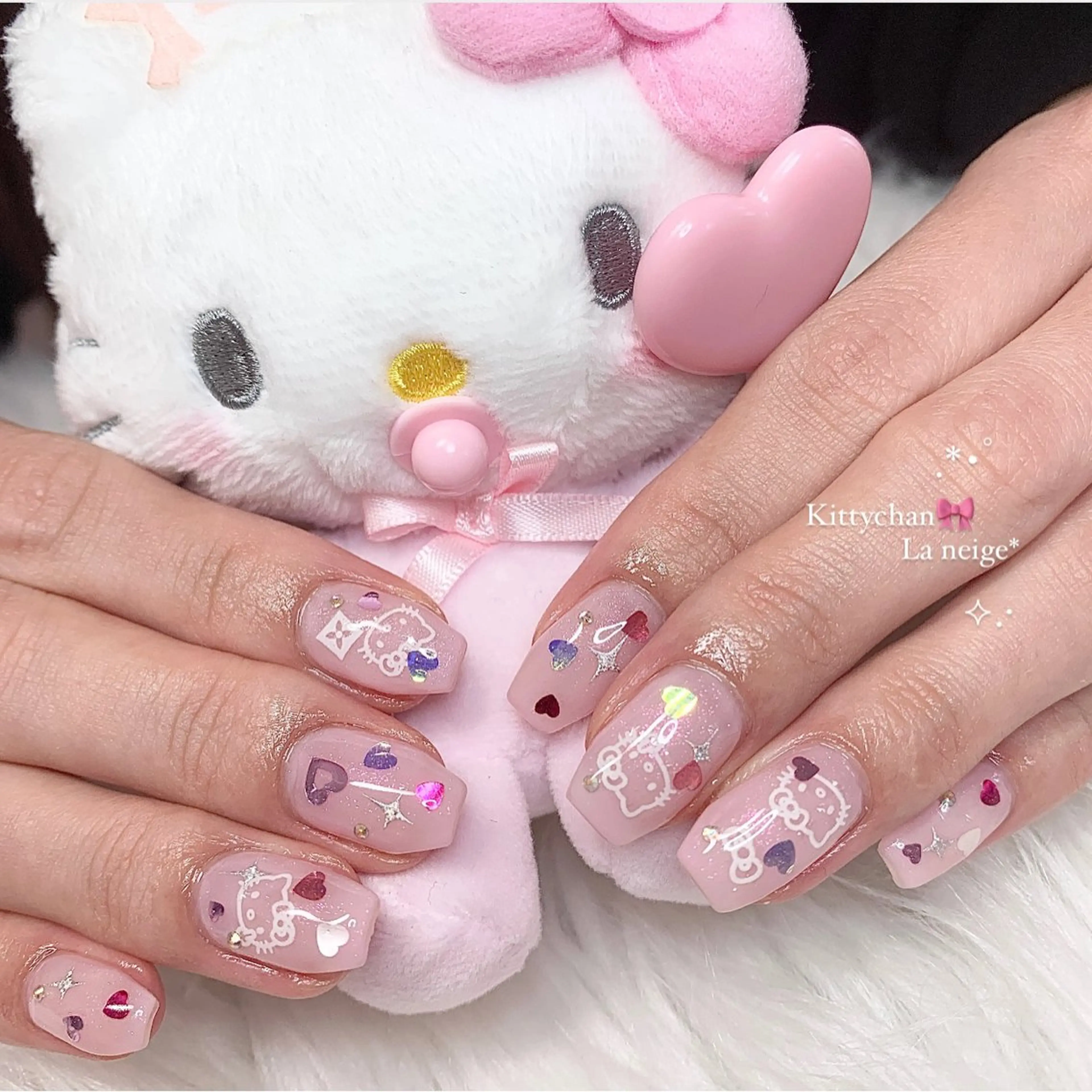 ネイル ハンドネイル La neige* yuki 🥯🍑のネイルデザイン