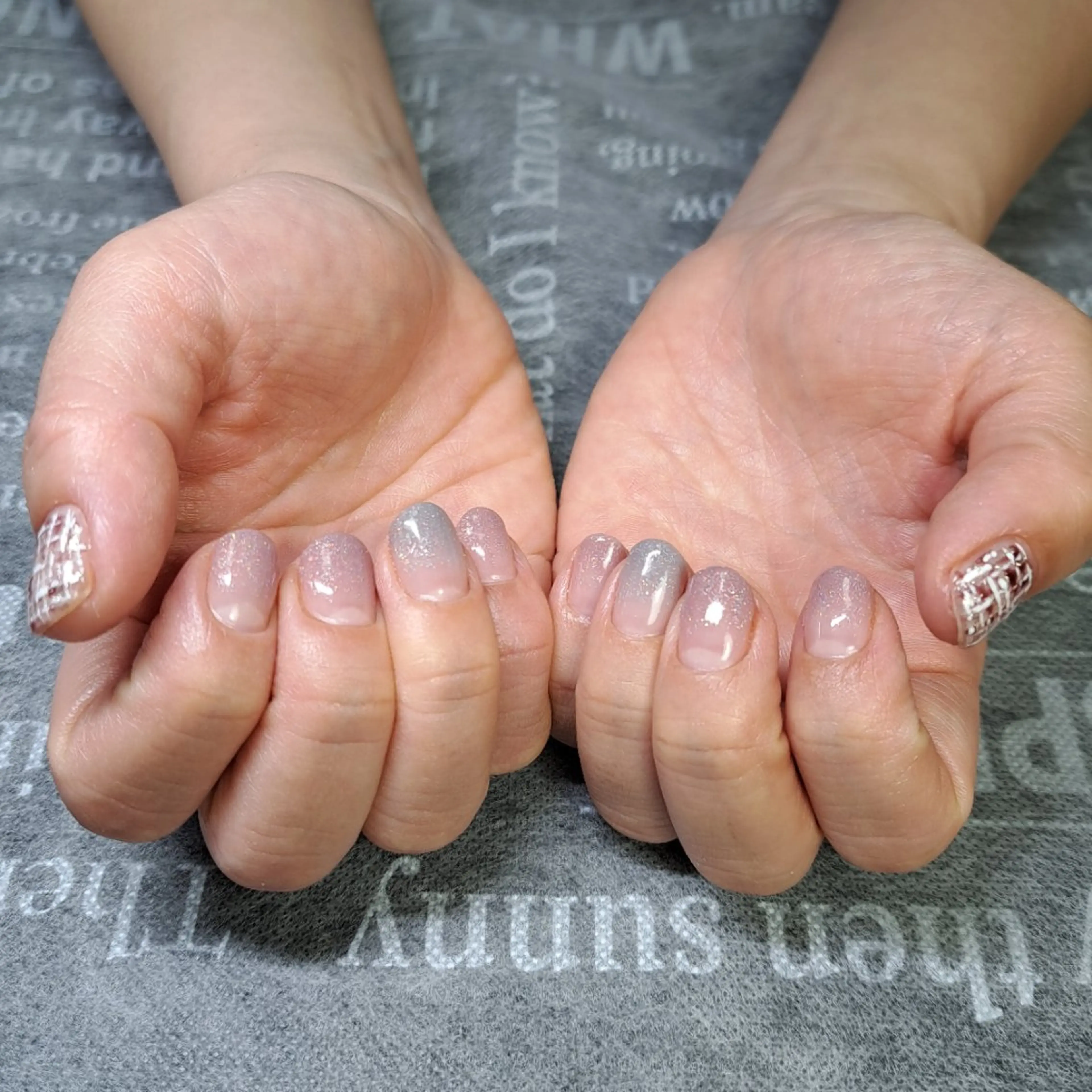 ネイル グラデーション ラメ(グリッター) ラメグラデーション ピンク ツイードネイル HAYASHI  Nのネイルデザイン