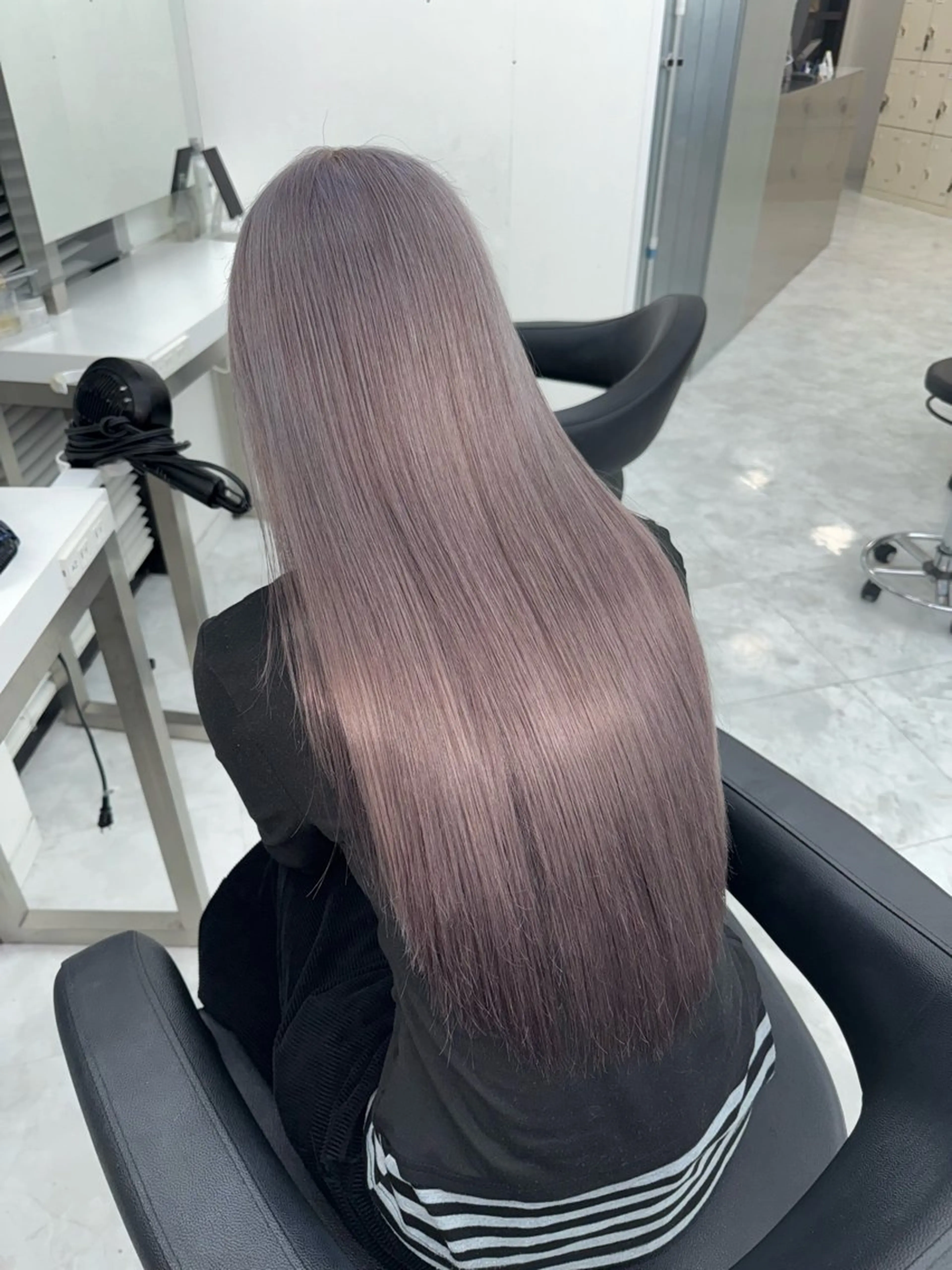 ロング ヘアカラー トリートメント 🤍透明感カラー🤍 MANAのヘアスタイル