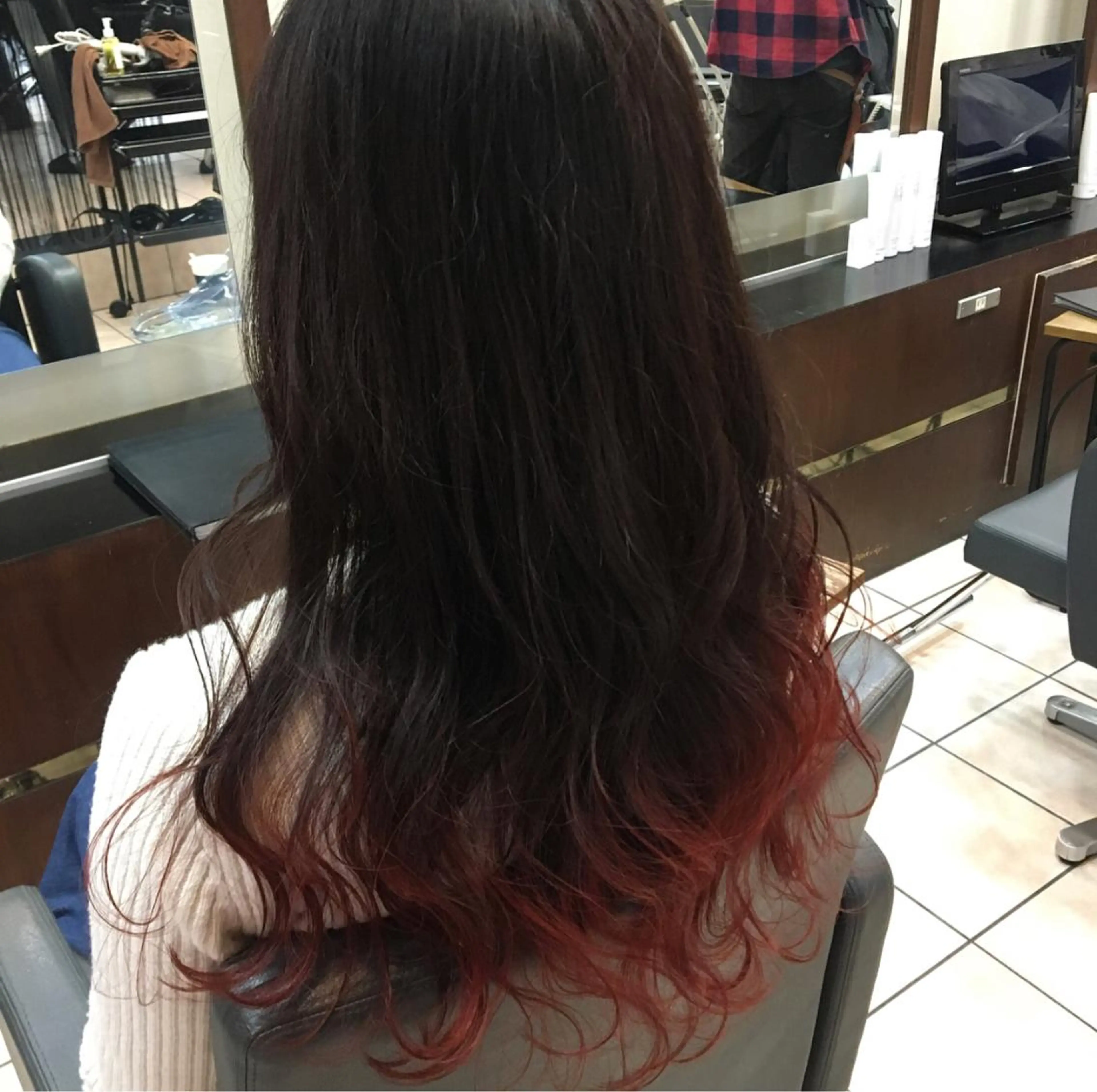 ロング カラー グラデーションカラー MODE K's松原 YUMIのヘアスタイル