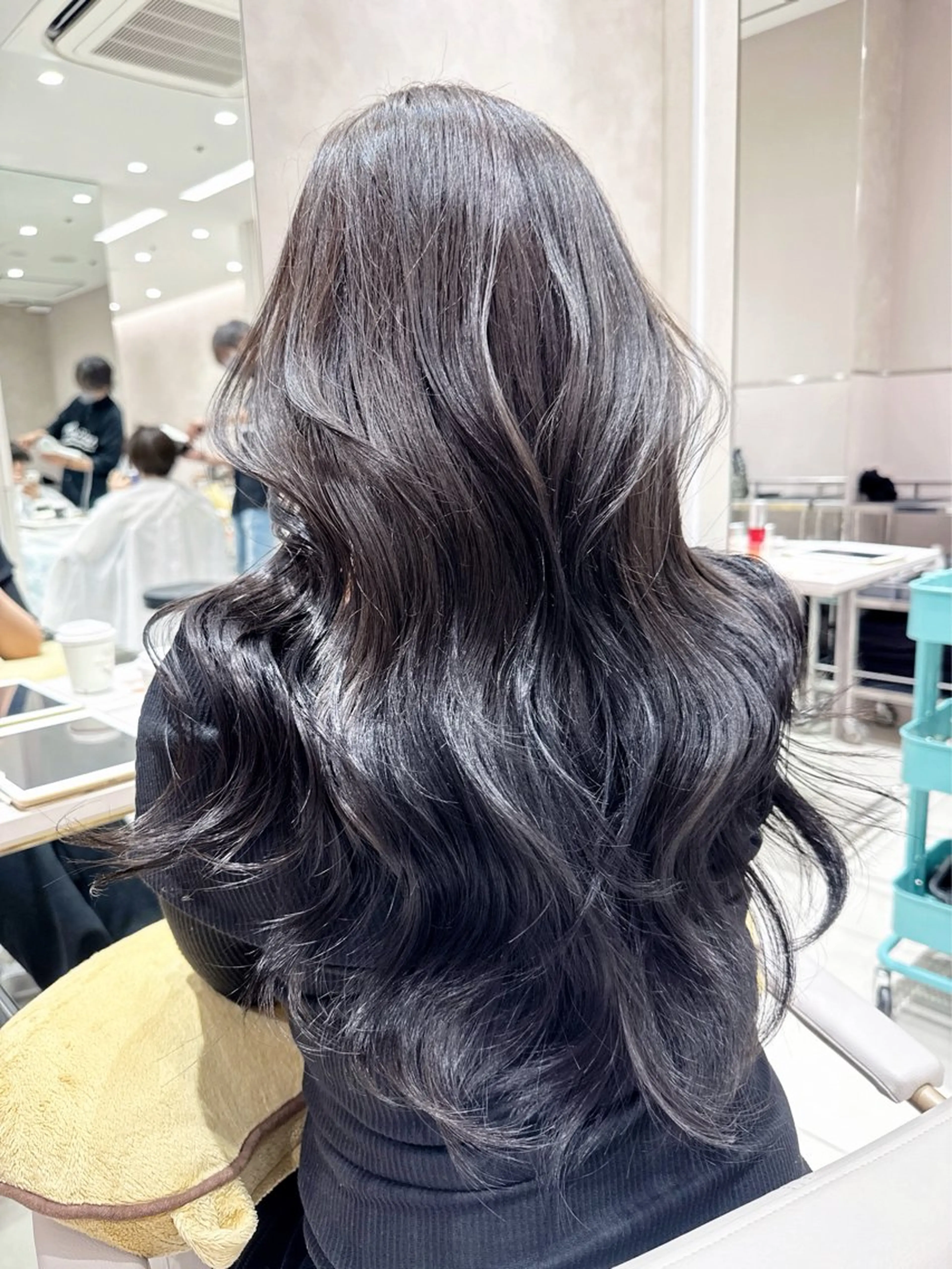 ミディアム カラー カット ヘアカラー トリートメント ヘッドスパ ヘアセット 韓国ヘア/レイヤー/ 巻き髪/りょーとのヘアスタイル