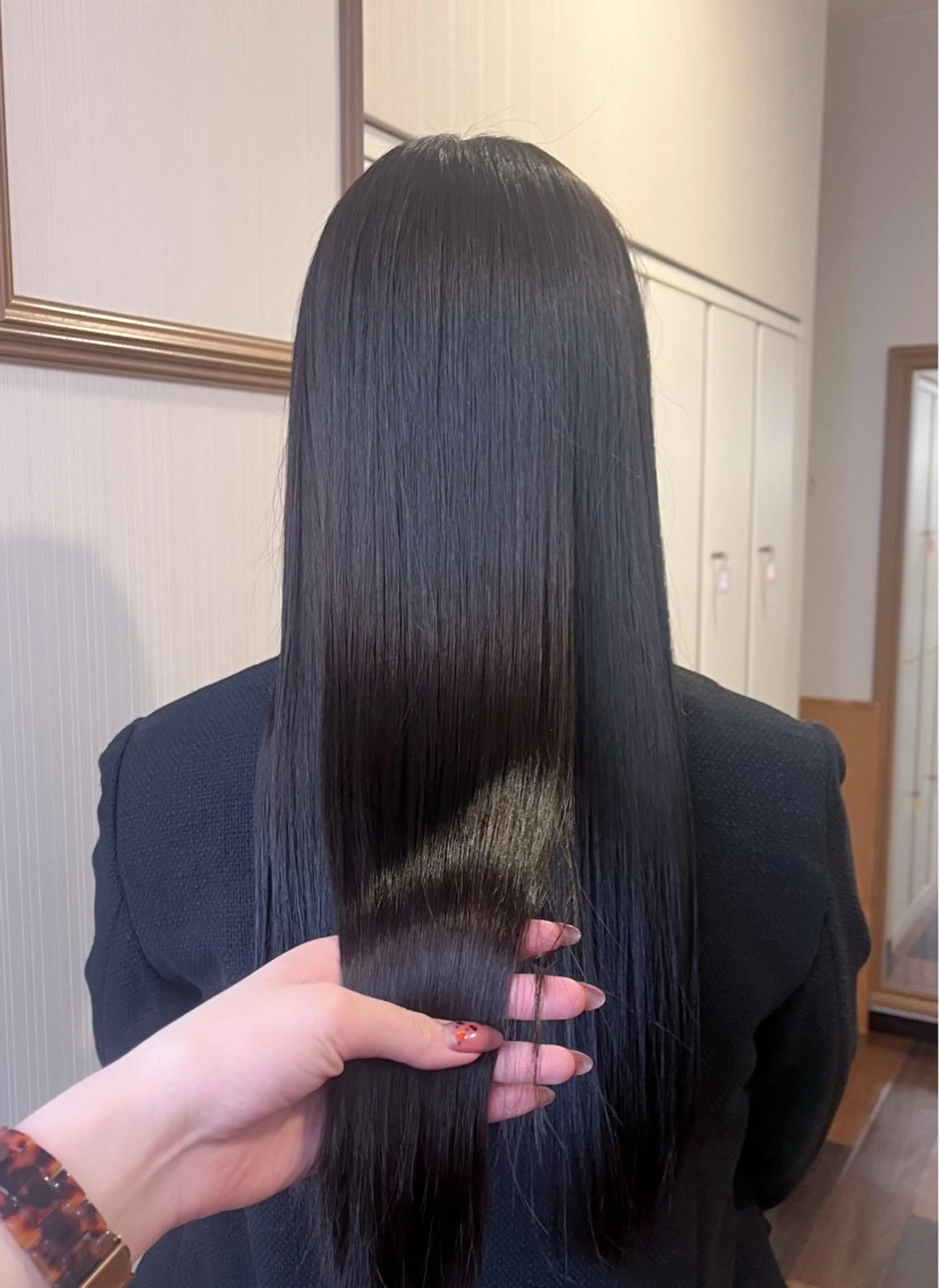 ロング 縮毛矯正 なかやま みおのヘアスタイル