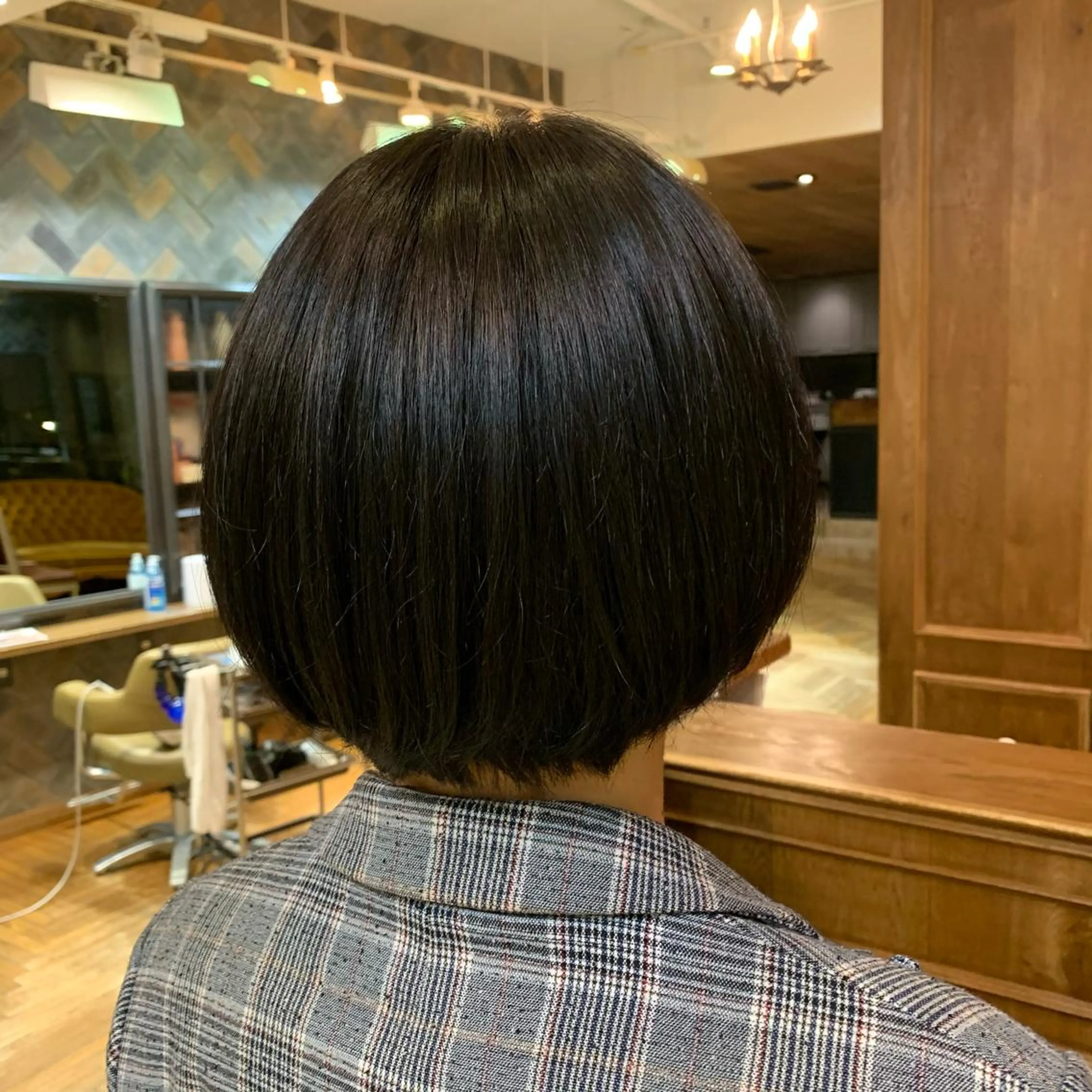ショート カラー アッシュ アッシュグレー 黒髪 ダークアッシュ カット ごとう さなのヘアスタイル