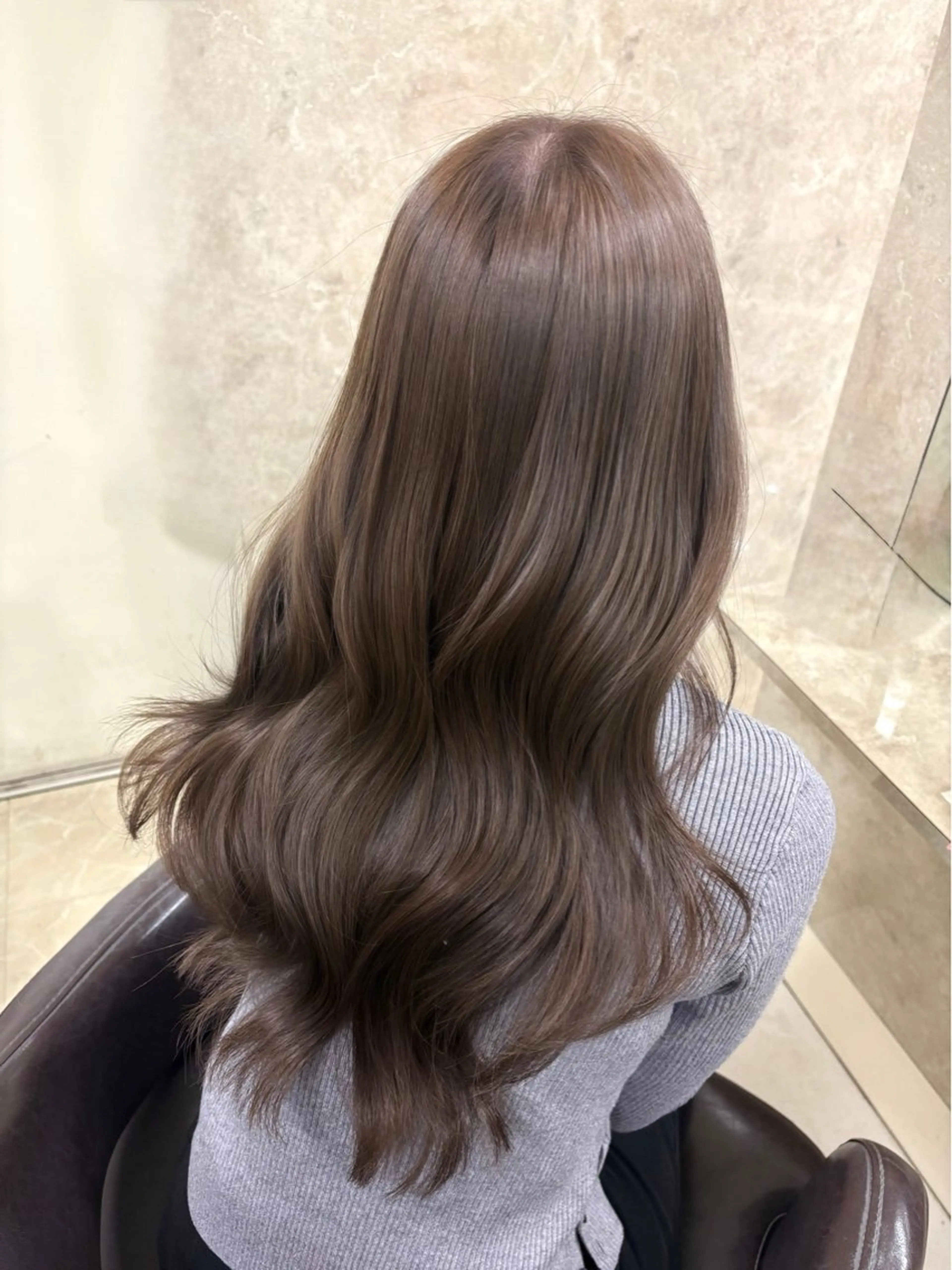 ロング ヘアカラー トリートメント ATRA所属・ワンホン級艶髪 🤍𝑀𝐼𝐻𝑂のヘアスタイル