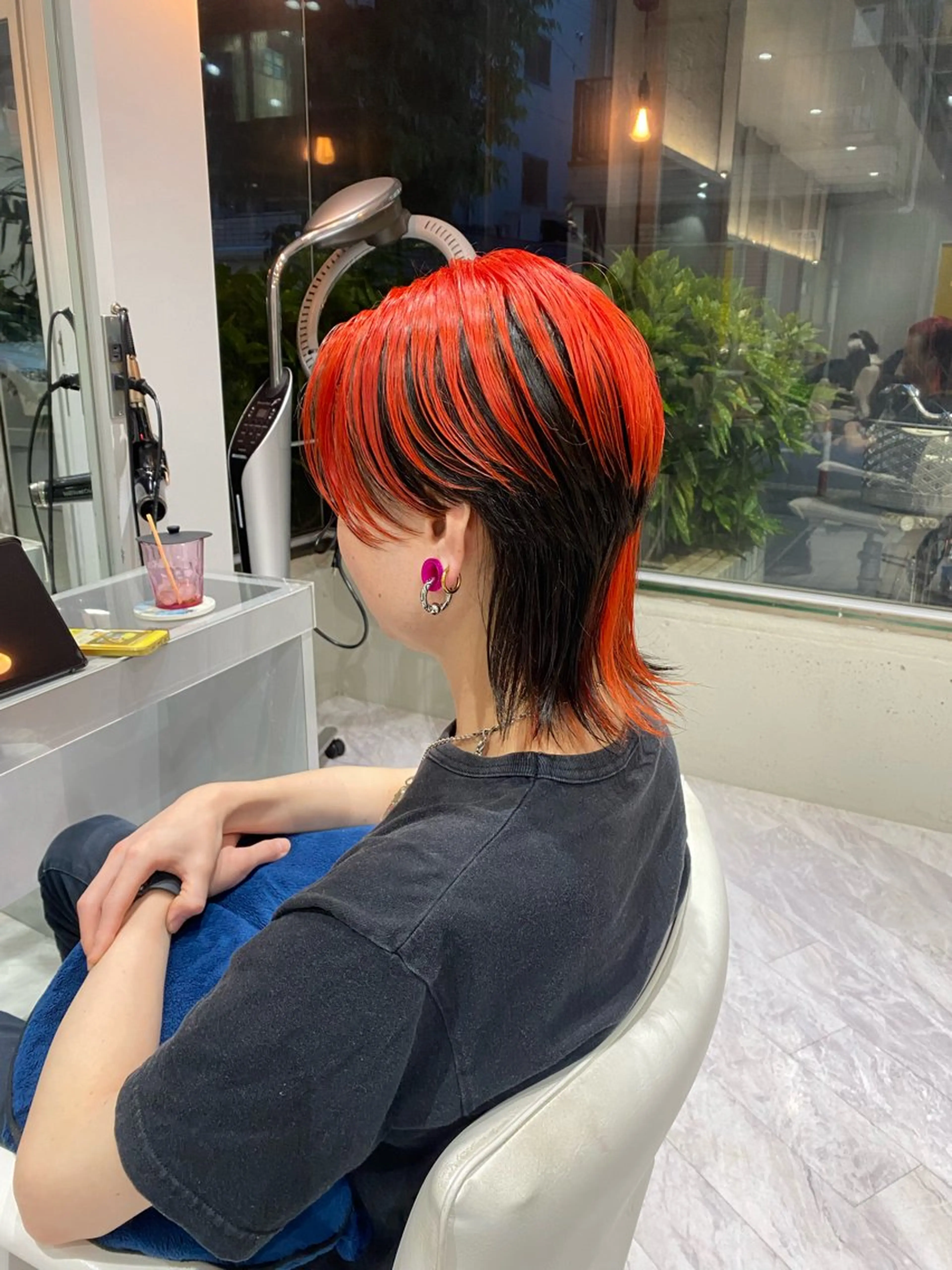 ショート カラー メンズ メンズブリーチ センターパート メンズウルフカット ブリーチ オレンジ Riganuts池袋 Hayato✂︎のヘアスタイル
