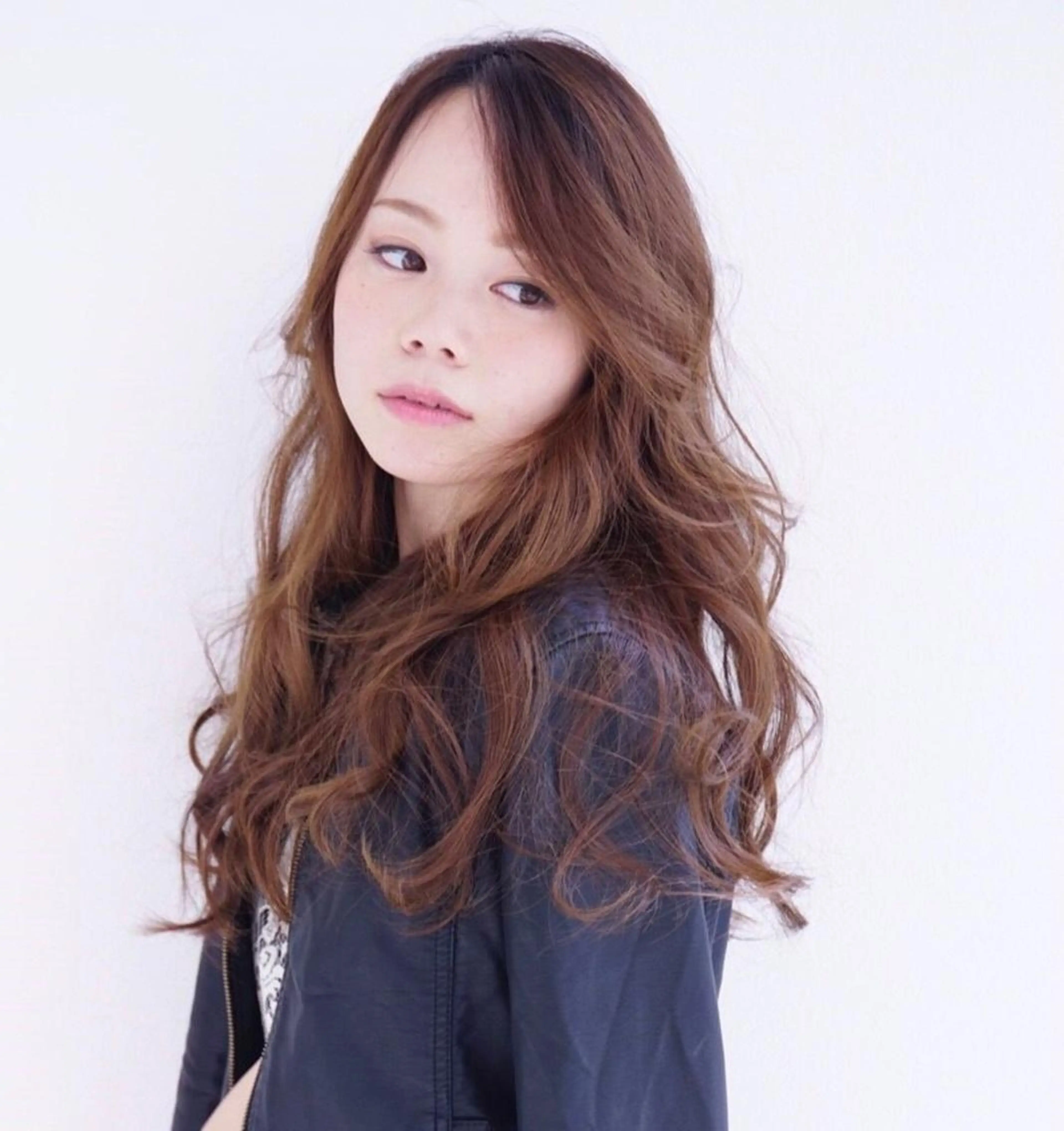 
![ロング カラー ヘアアレンジ カット ヘアカラー トリートメント 山北 咲子のヘアスタイル