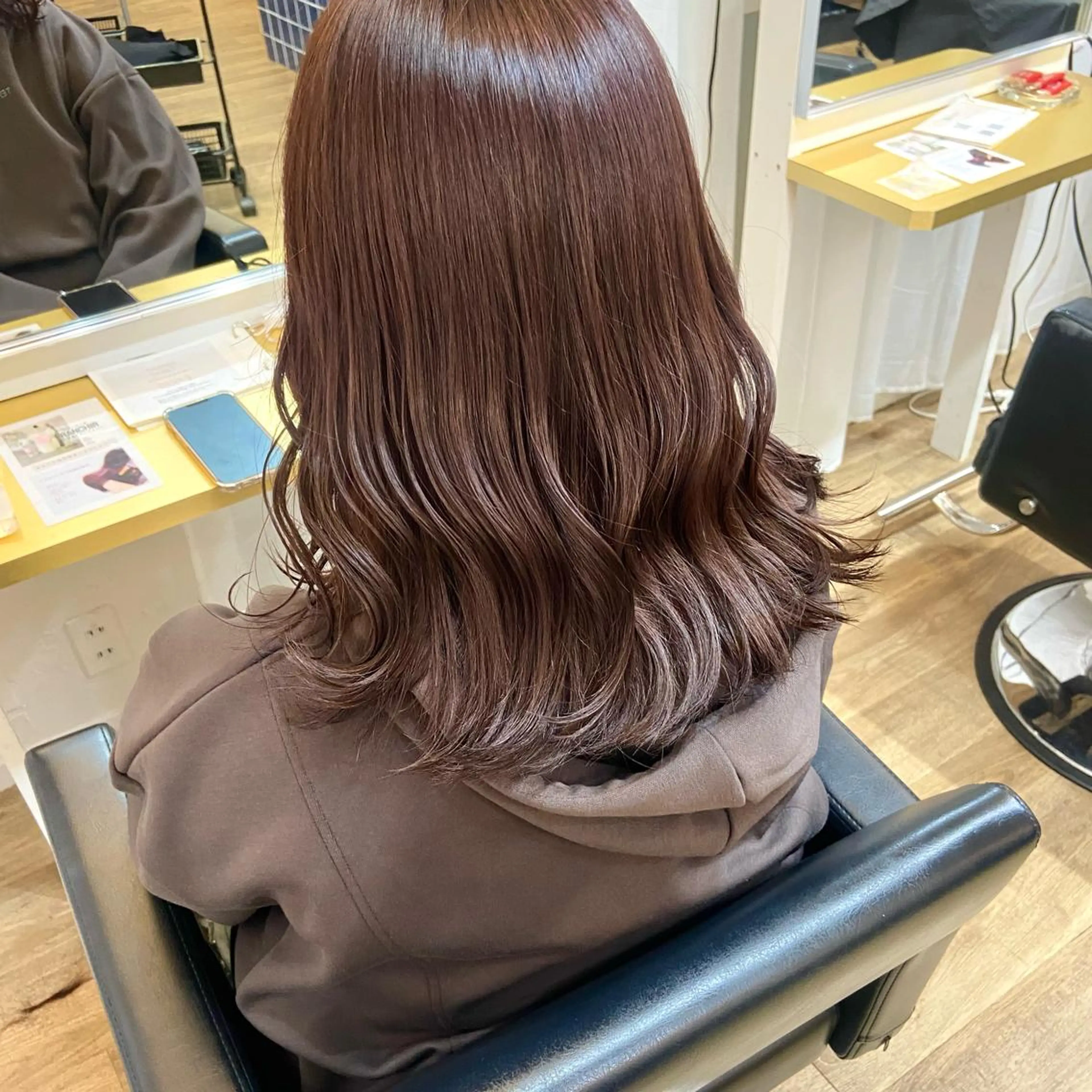 ミディアム カラー ベージュカラー ブリーチ ケアブリーチ 透明感カラー ダブルカラー mai 🥀 パーマモデル募集🌀のヘアスタイル