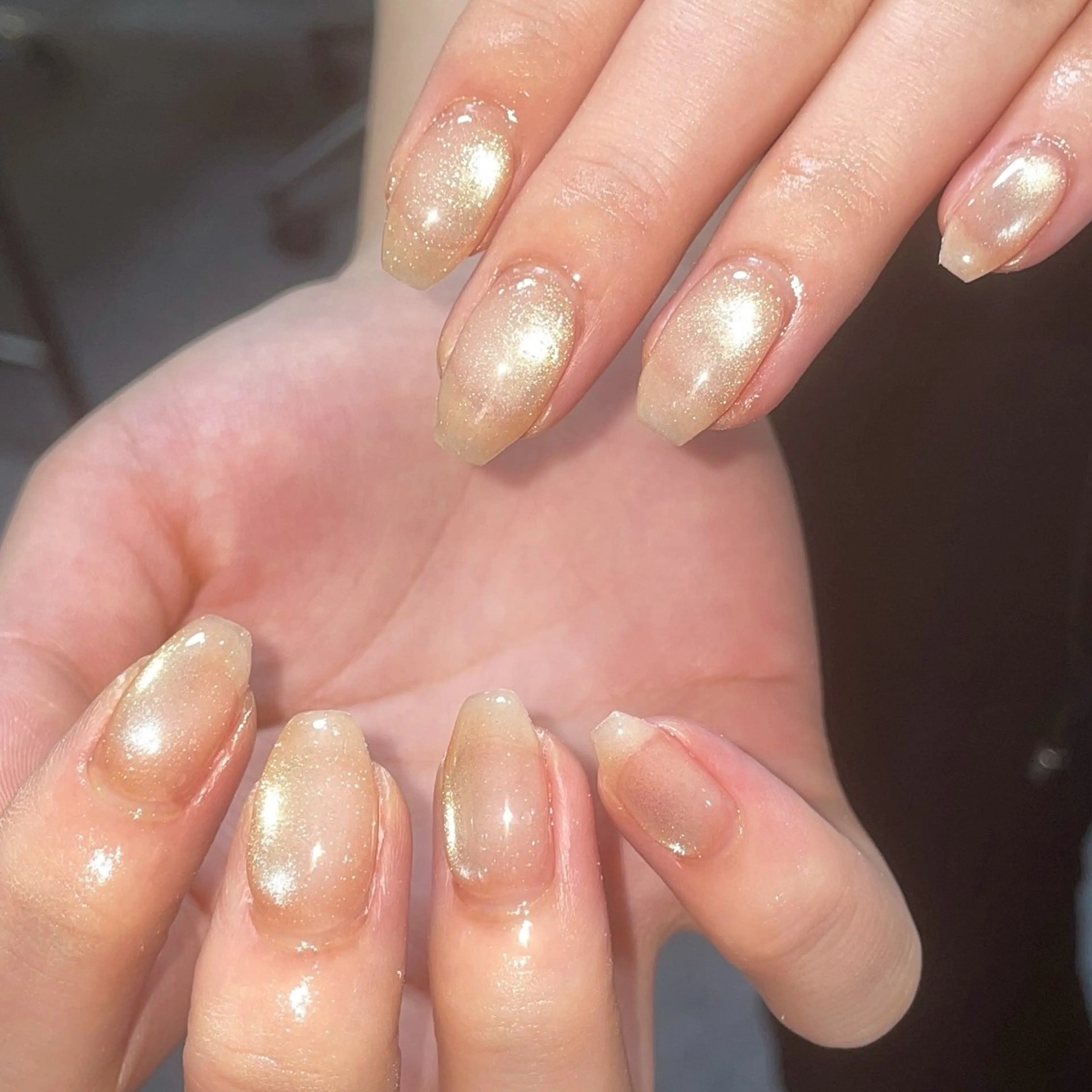 ネイル ゴールド 氷ネイル・うるうるネイル キラキラネイル マグネットネイル ピンク ハンドネイル ハンドケア 🎀NAIL🎀 AI🪄︎︎◝✩のネイルデザイン