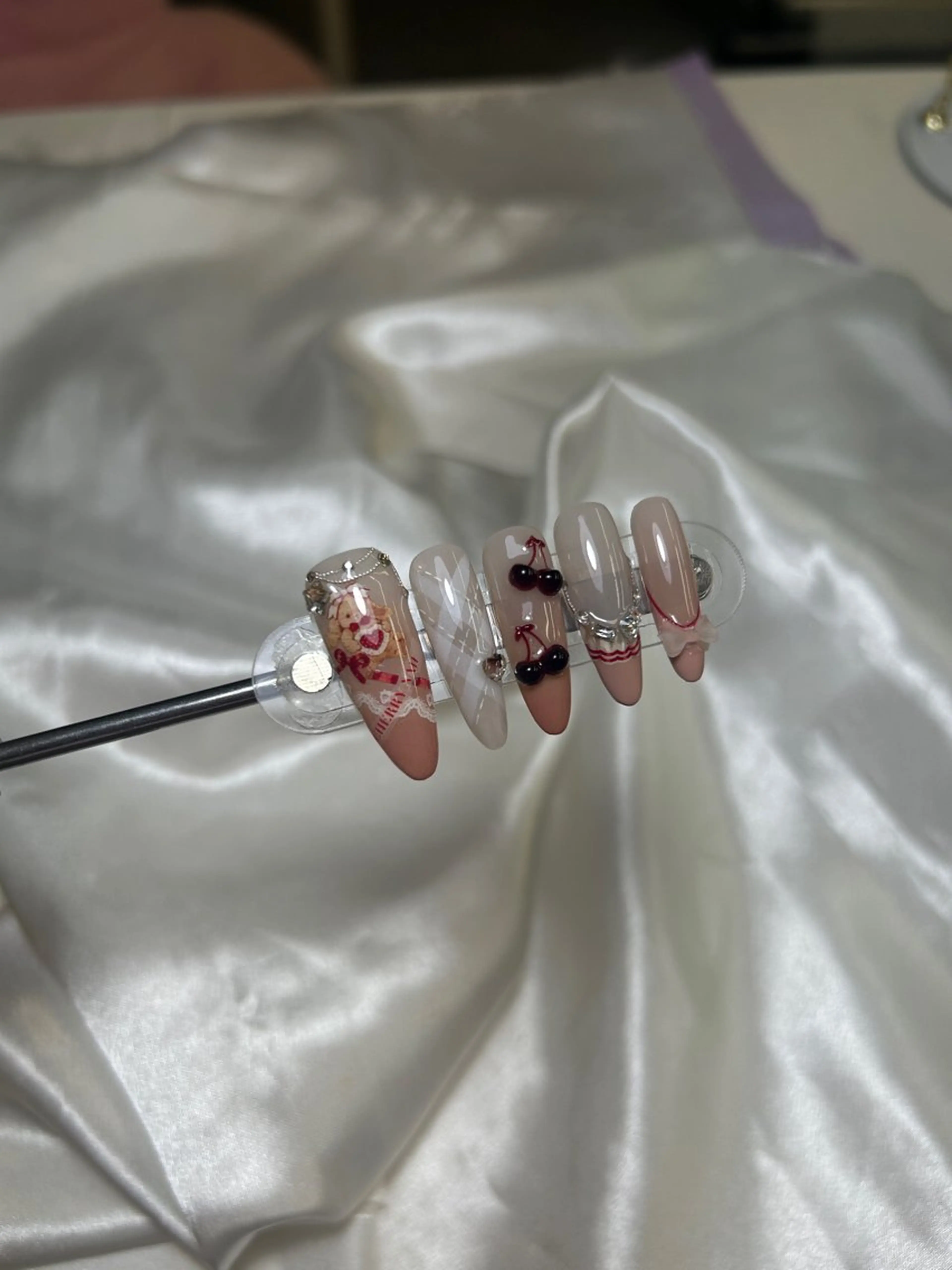 ネイル OU nailのネイルデザイン