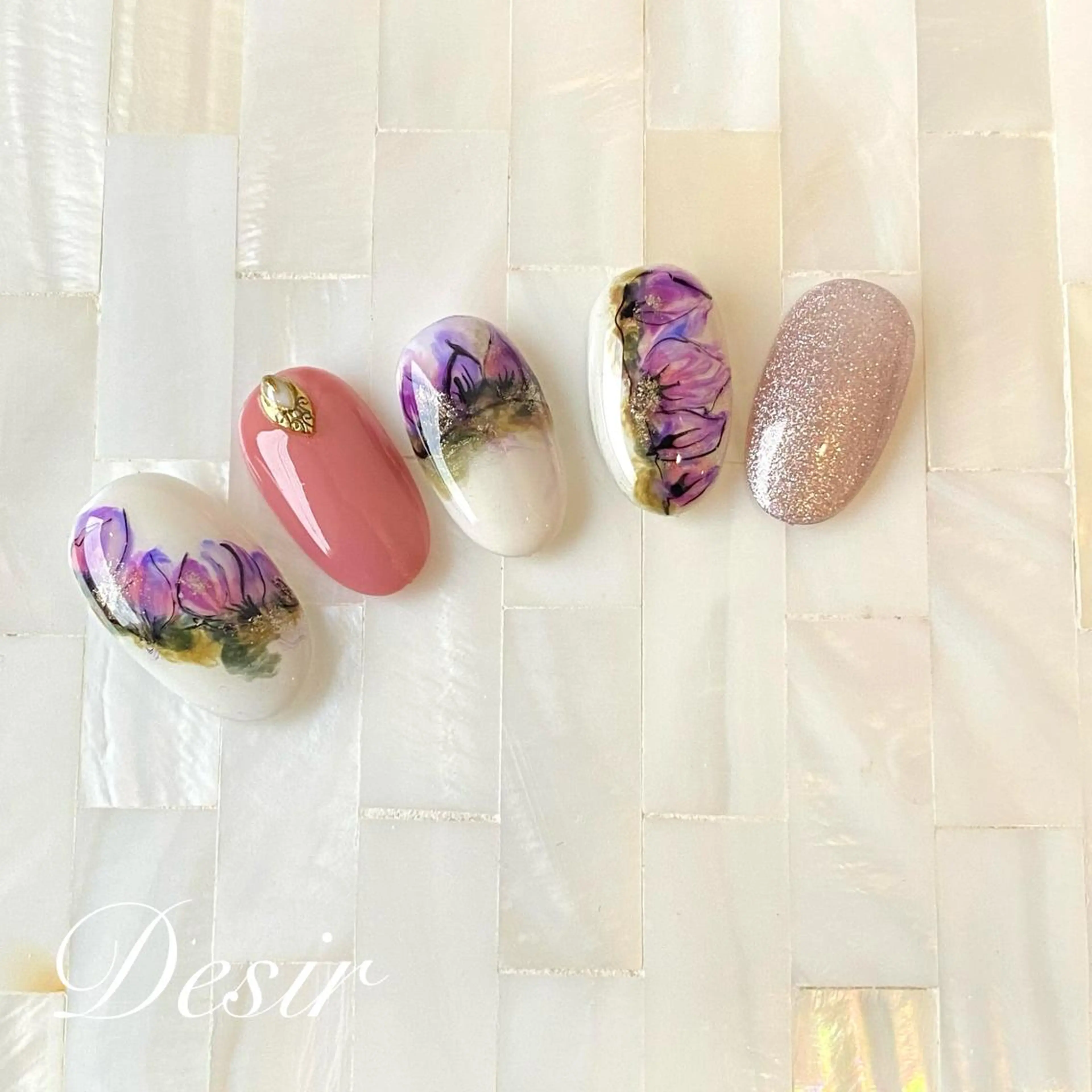 ネイル 伊藤 美智子のネイルデザイン