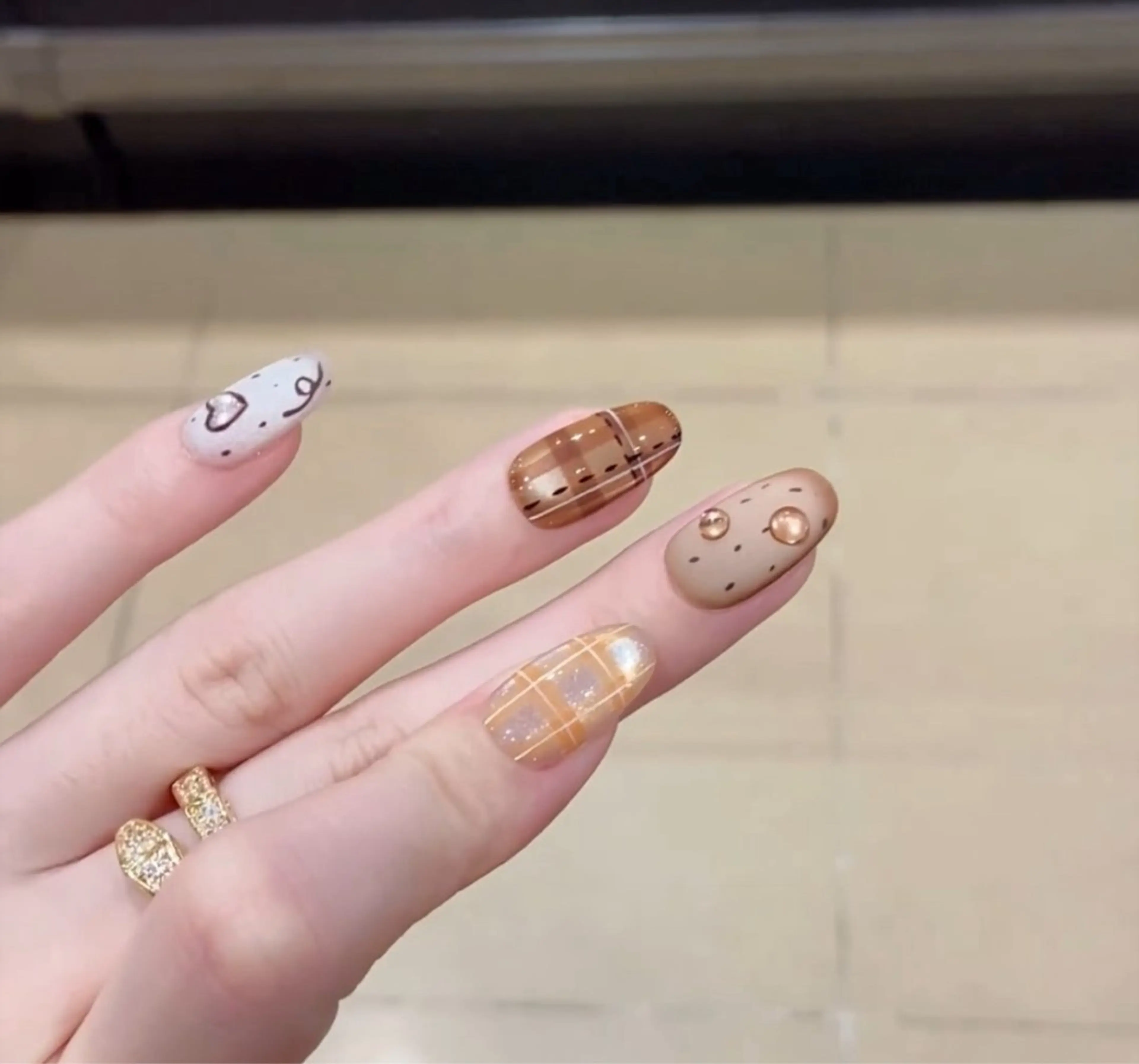 ネイル ハロウィン ハンドネイル iNEKO所属・Lee Leeのネイルデザイン
