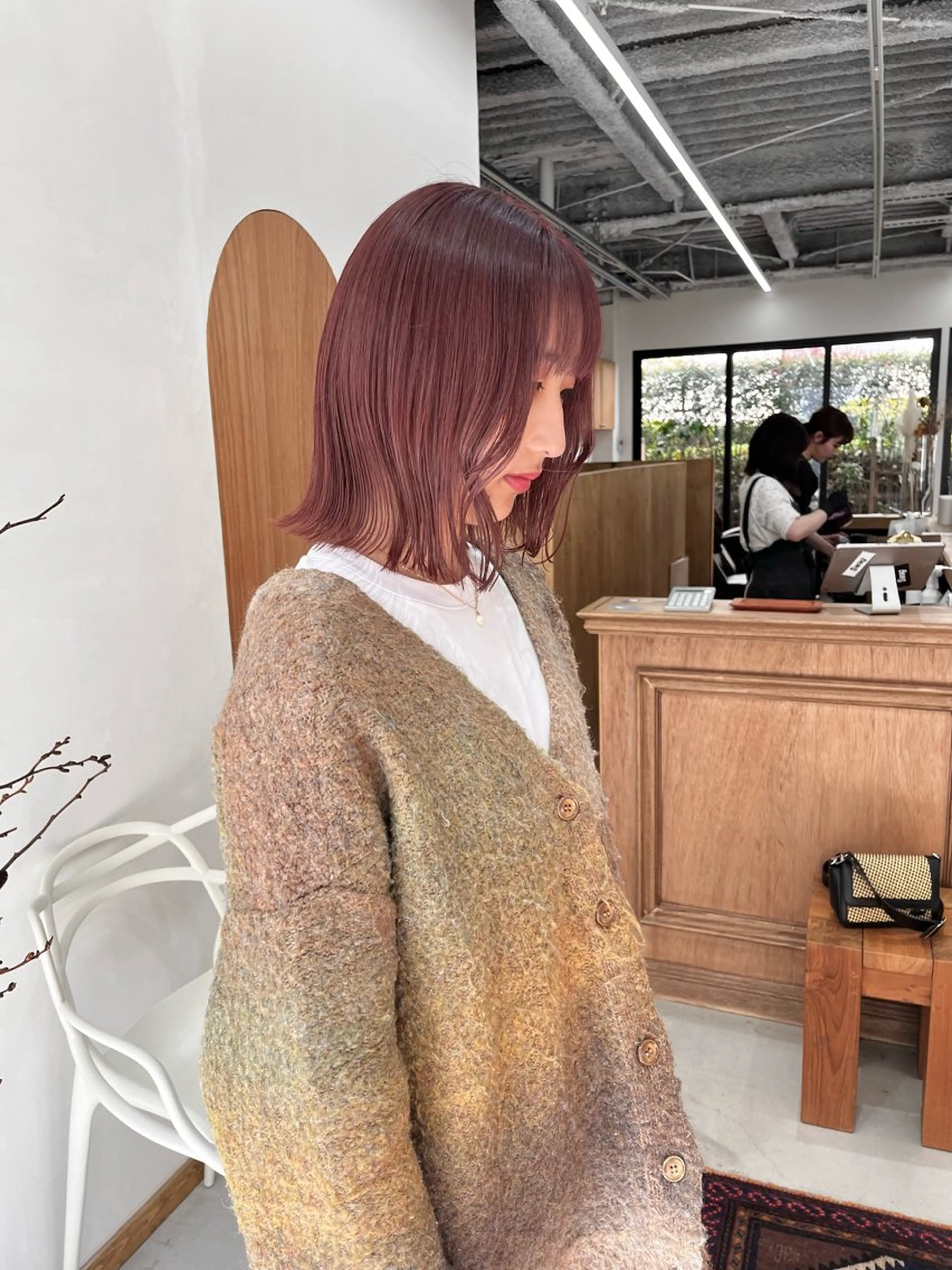 ミディアム カラー ヘアアレンジ ブリーチ esu 心斎橋店所属・ena/ブリーチなし 心斎橋・ベージュ🎀のヘアスタイル