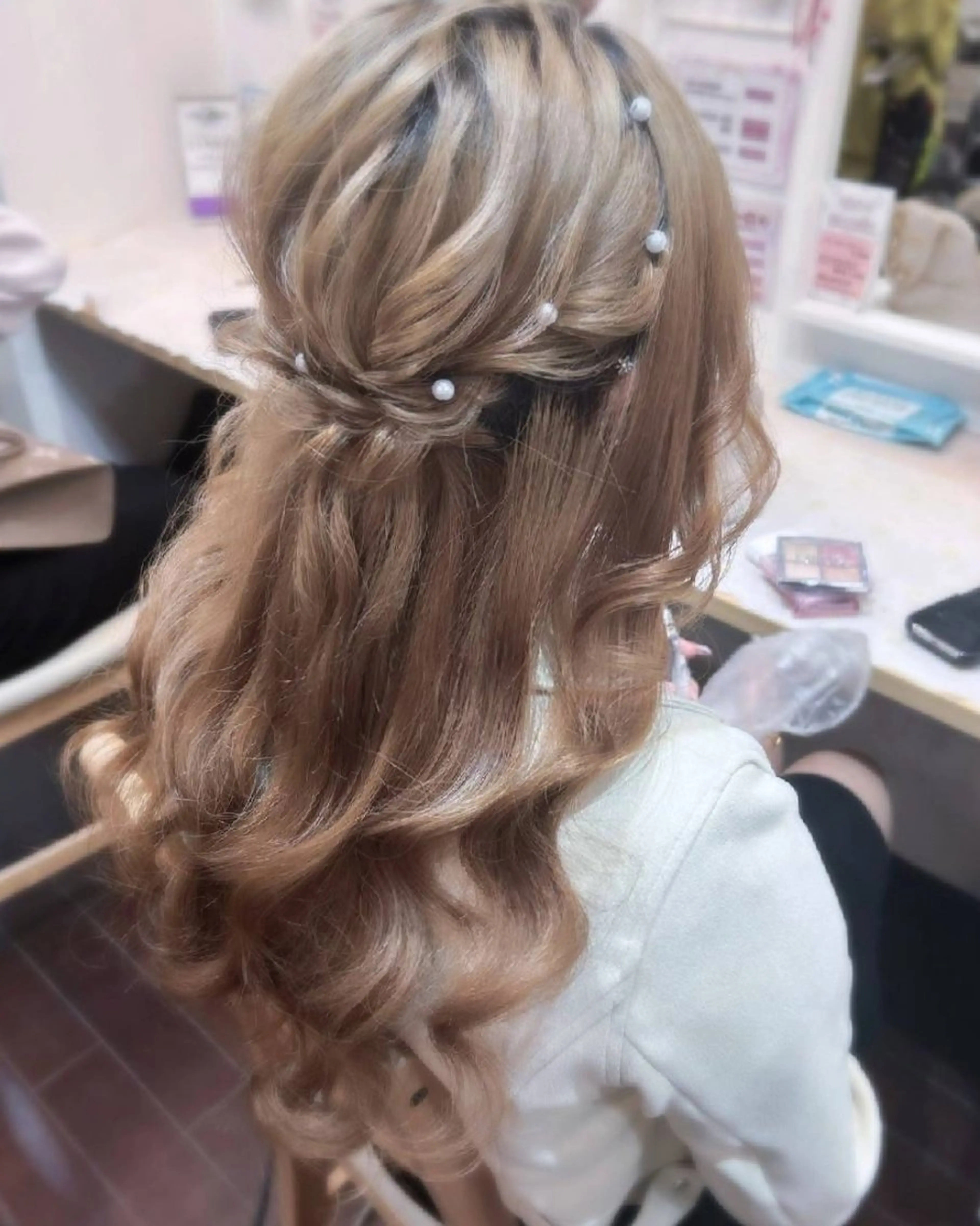 【早朝ヘアセット】⭐️8:00​〜​9:00まで⭐️の写真
