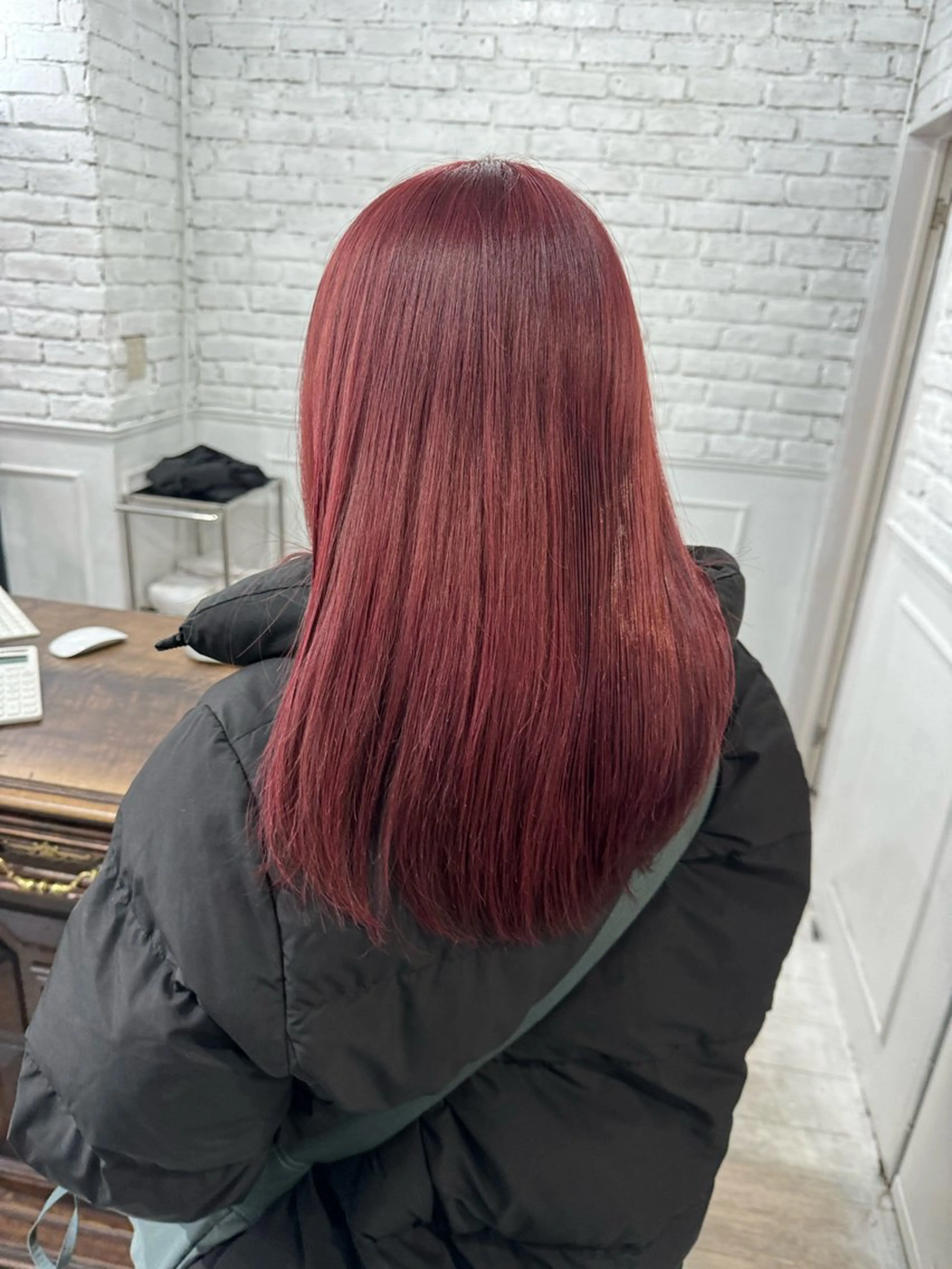 ロング カラー バレイヤージュ ミストバング ベージュカラー ブリーチ 抜きっぱなしブロンド ヘアカラー トリートメント SALOWIN札幌大通り所属・札幌ブリーチカラー/ ダブルカラー/ドイのヘアスタイル