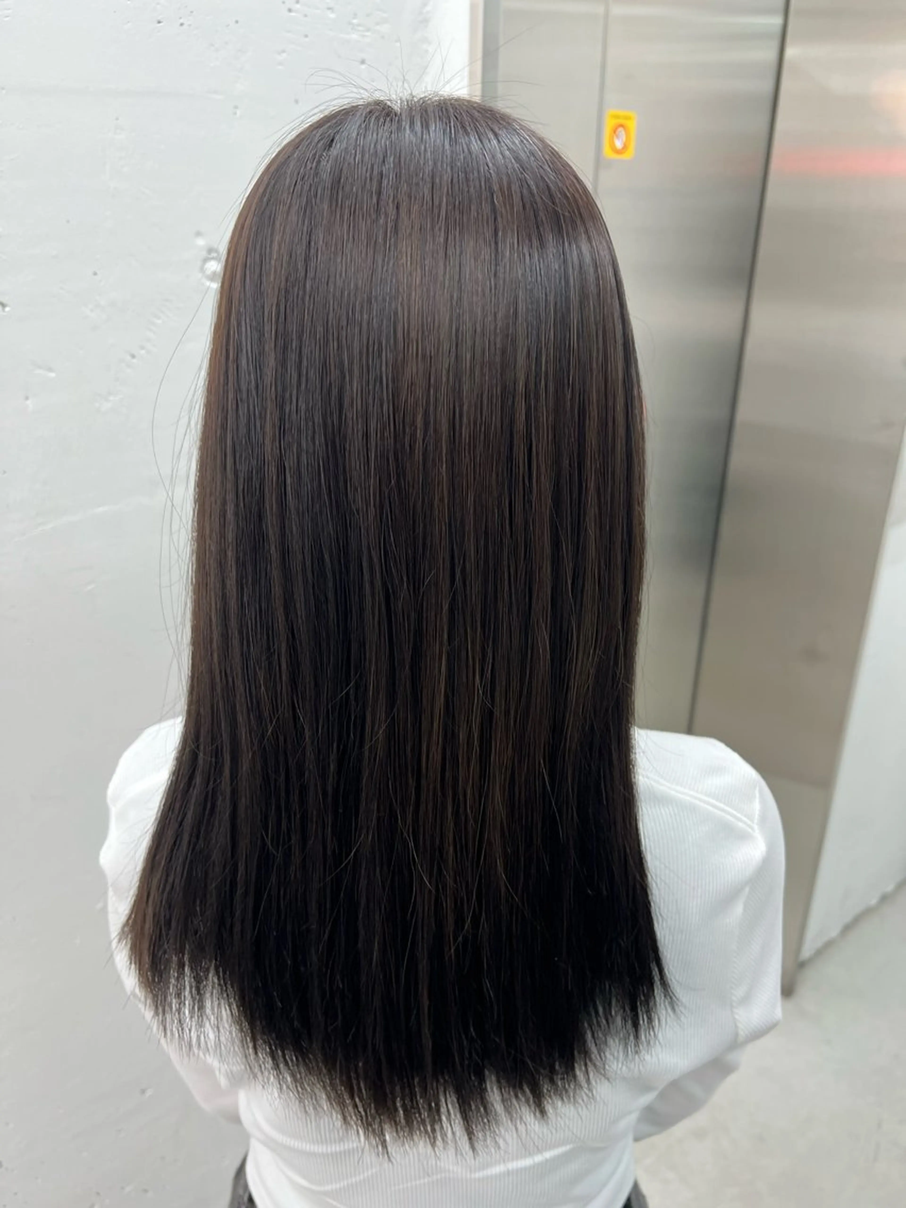 セミロング カラー 透明感カラー トリートメント あすか JILLSTUDIOのヘアスタイル