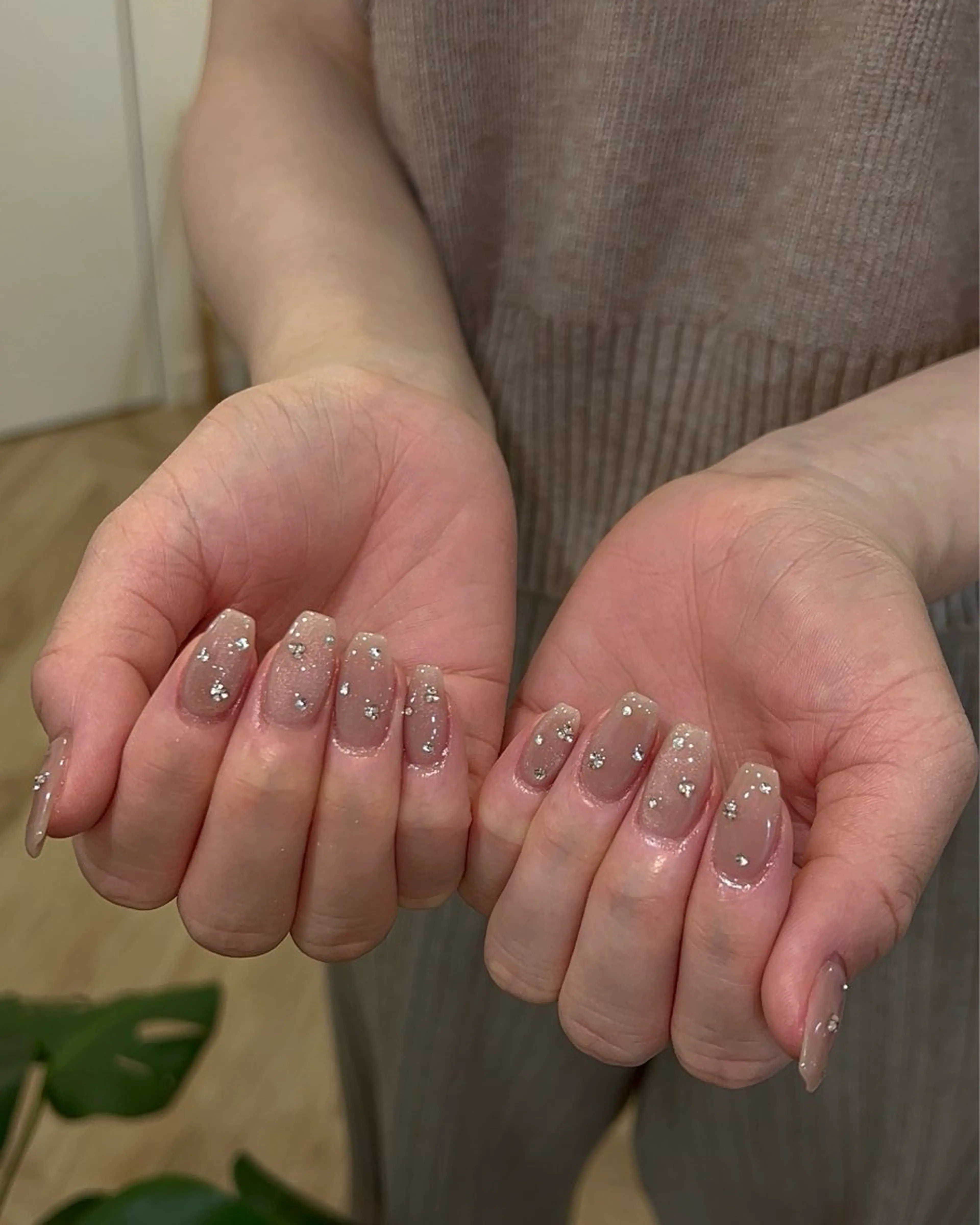 ネイル ハンドネイル フットネイル ハンドケア Nes.Nail所属・Miyagi Asamiのネイルデザイン