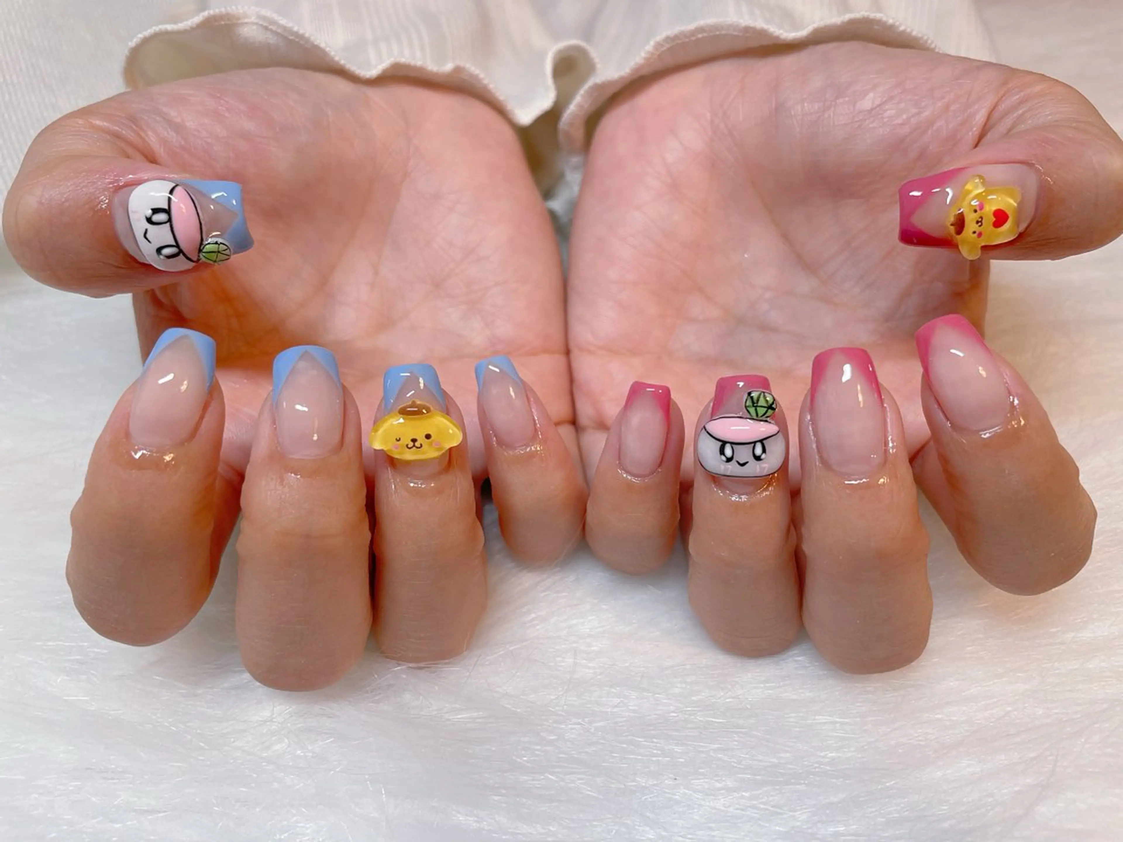 ネイル フレンチネイル 斜めフレンチ ハンドネイル エン Nail salonのネイルデザイン