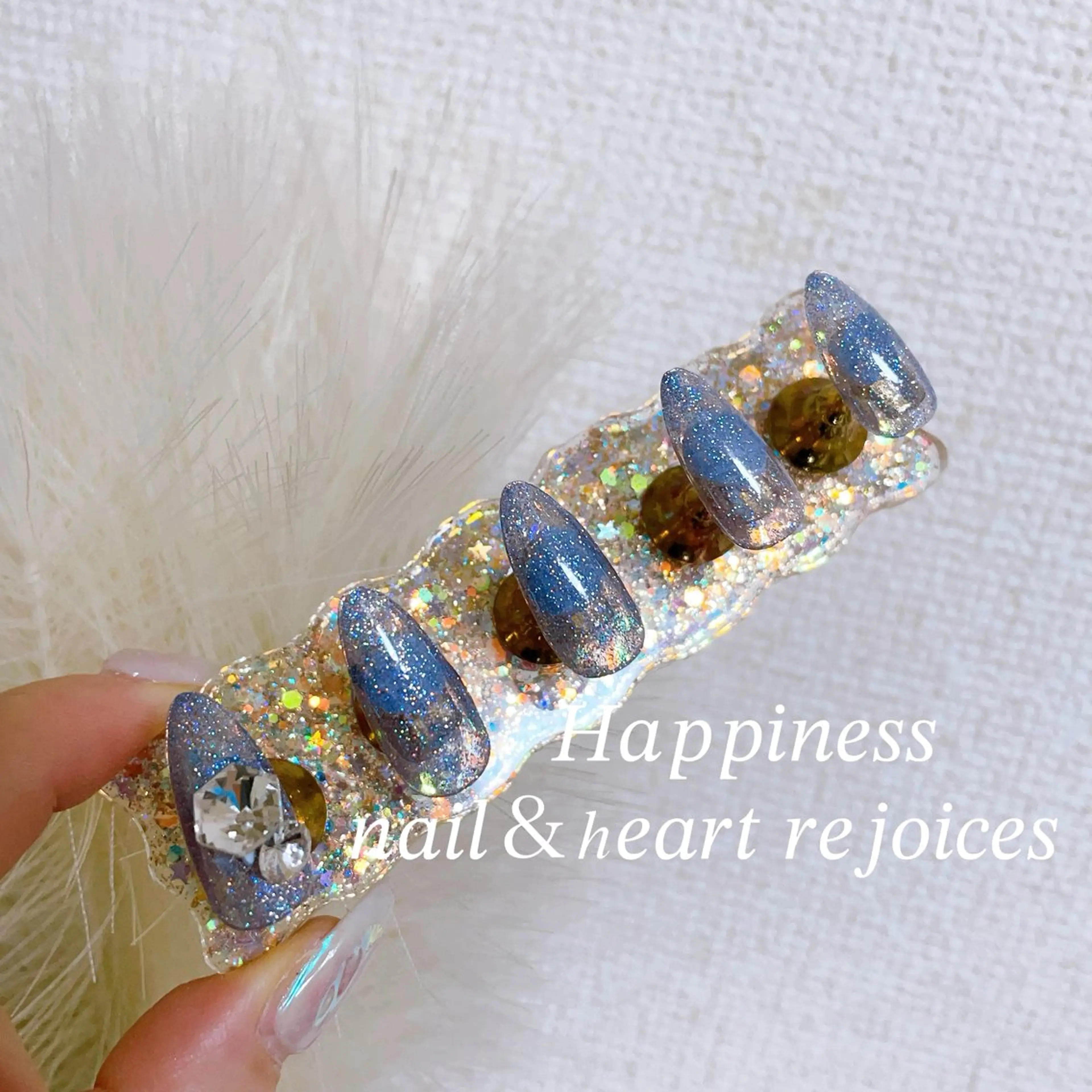 ネイル ハンドネイル 𝐻𝑎𝑝𝑝𝑖 𝑛𝑒𝑠𝑠のネイルデザイン