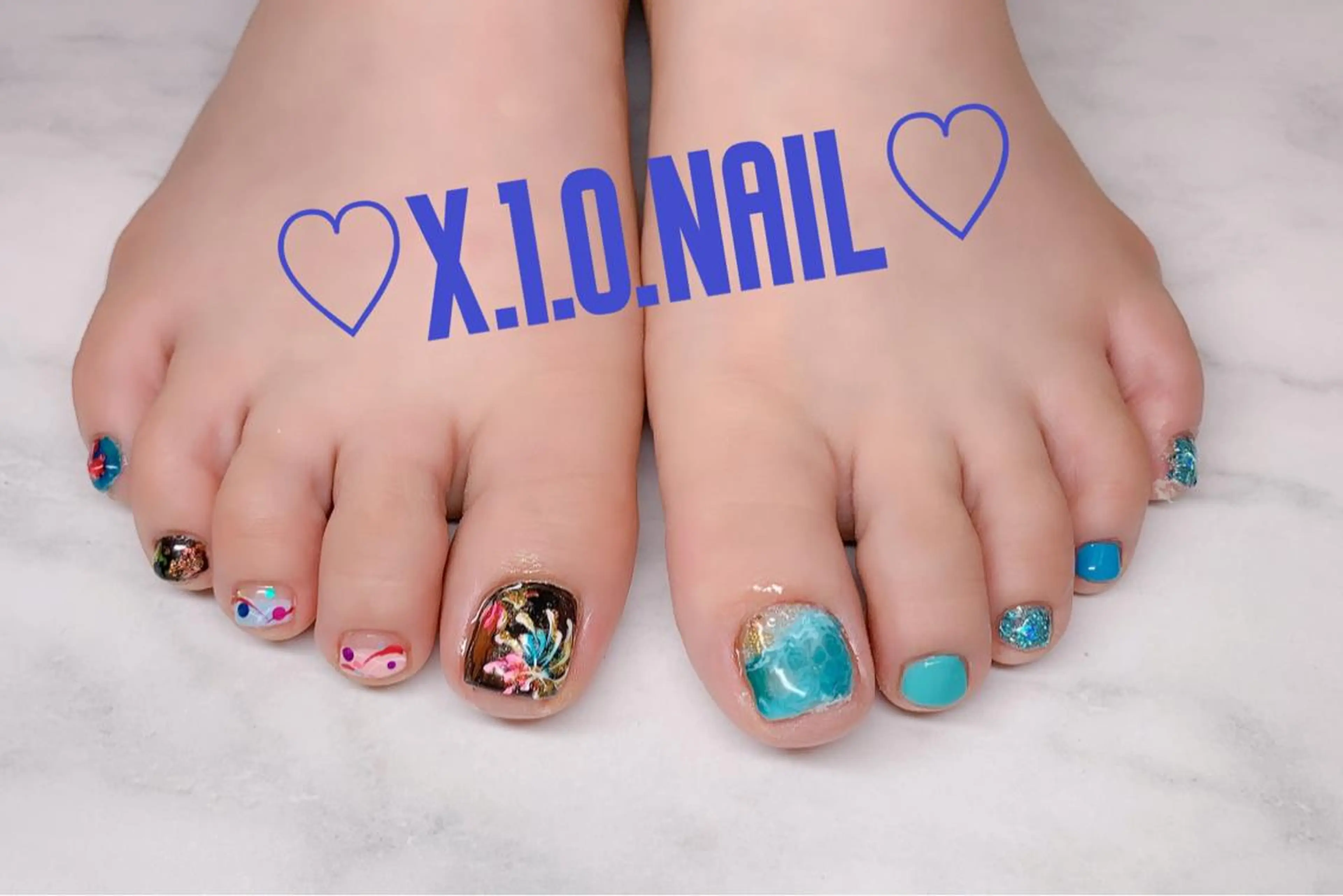 ネイル アニマル柄 アートネイル フットネイル ニュアンスネイル ネイルチップ x.1.0.nail ♡Cのネイルデザイン