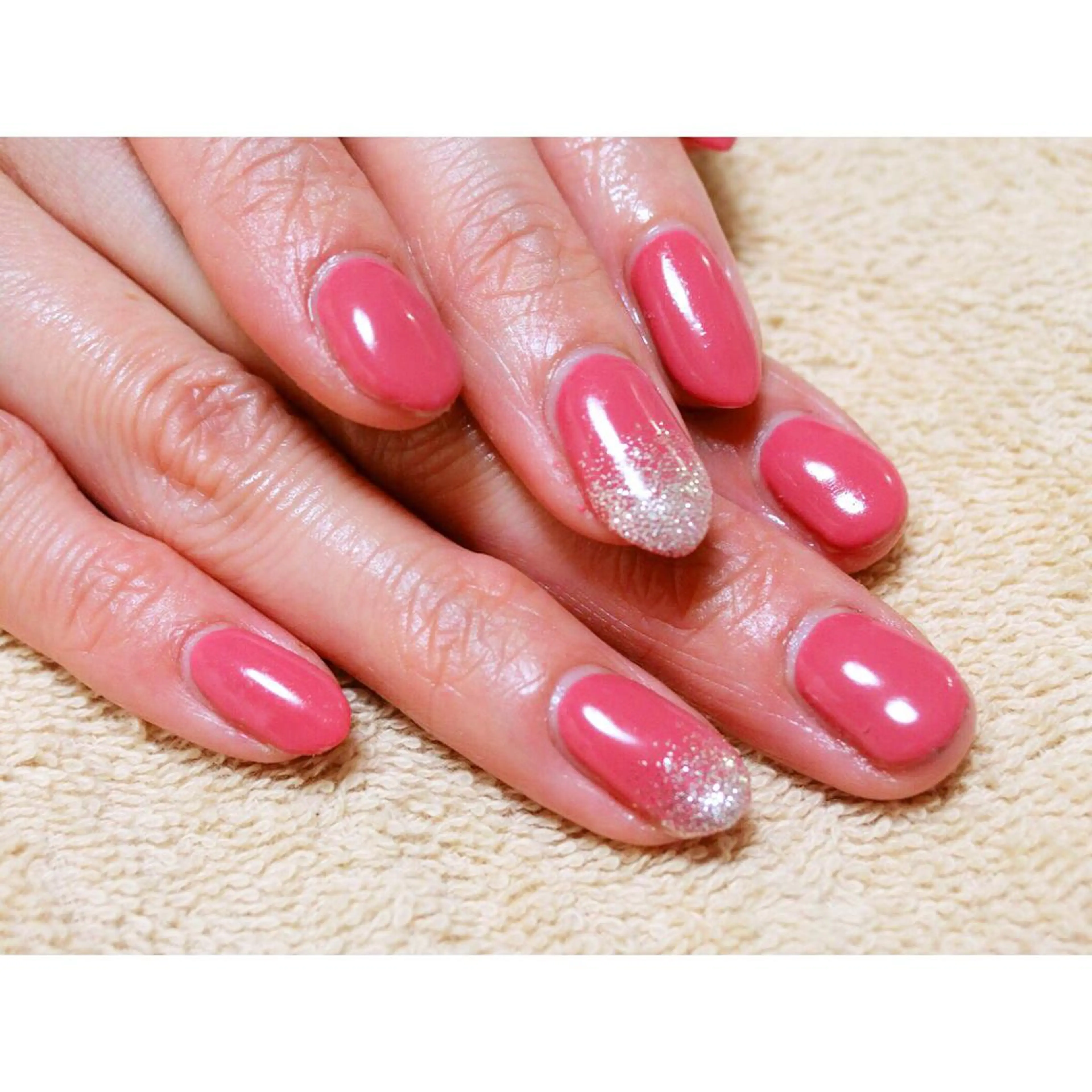 ネイル グラデーション ラメ(グリッター) ラメグラデーション ワンカラーネイル 痛ネイル/ワンホン/ フィルイン/長さだしのネイルデザイン