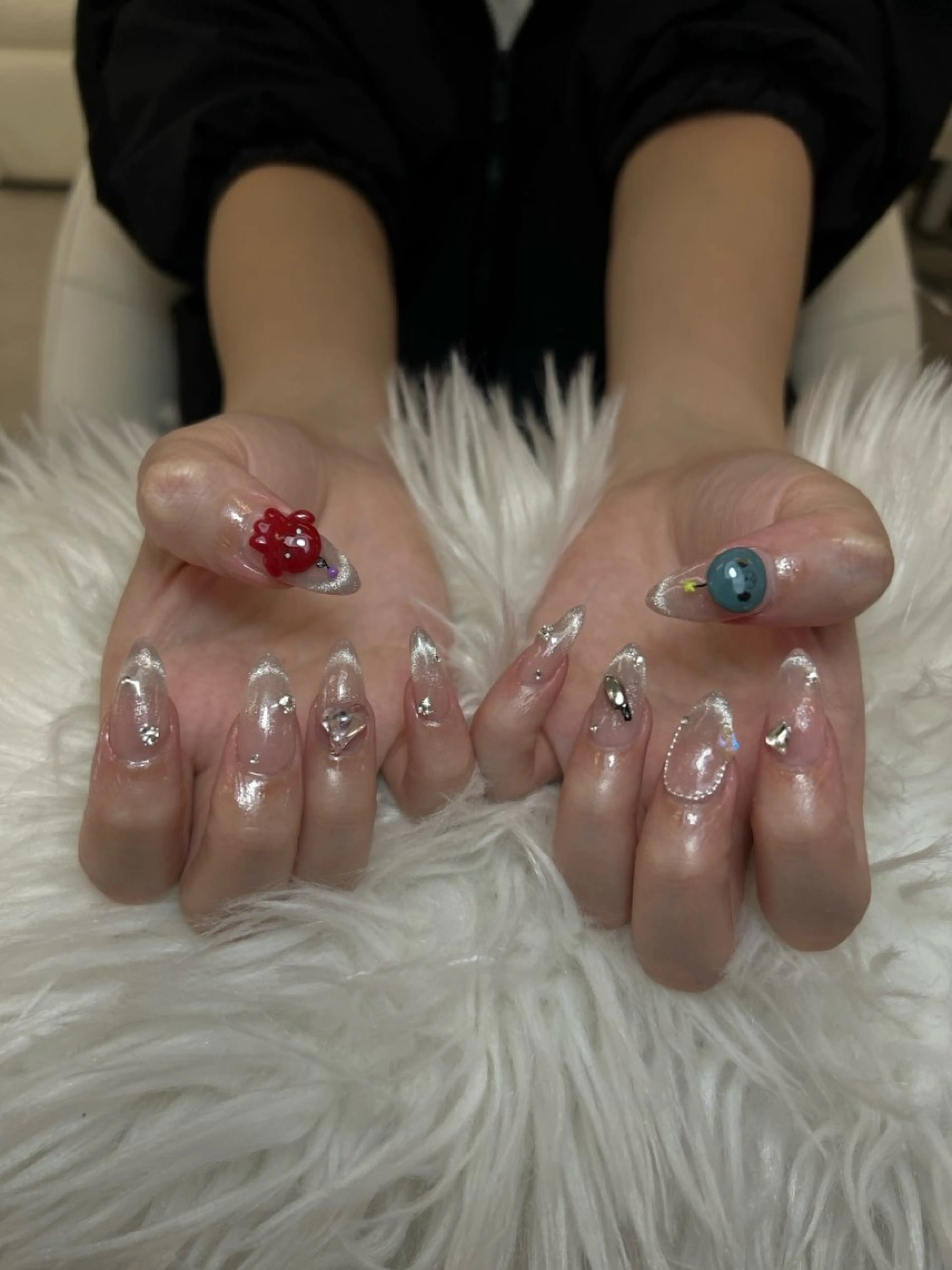 ネイル アートネイル オーロラネイル チークネイル 長さ出し フットネイル ハンドネイル フットネイル ハンドケア Noiranail_ studio所属・Noiranail_ studioのネイルデザイン