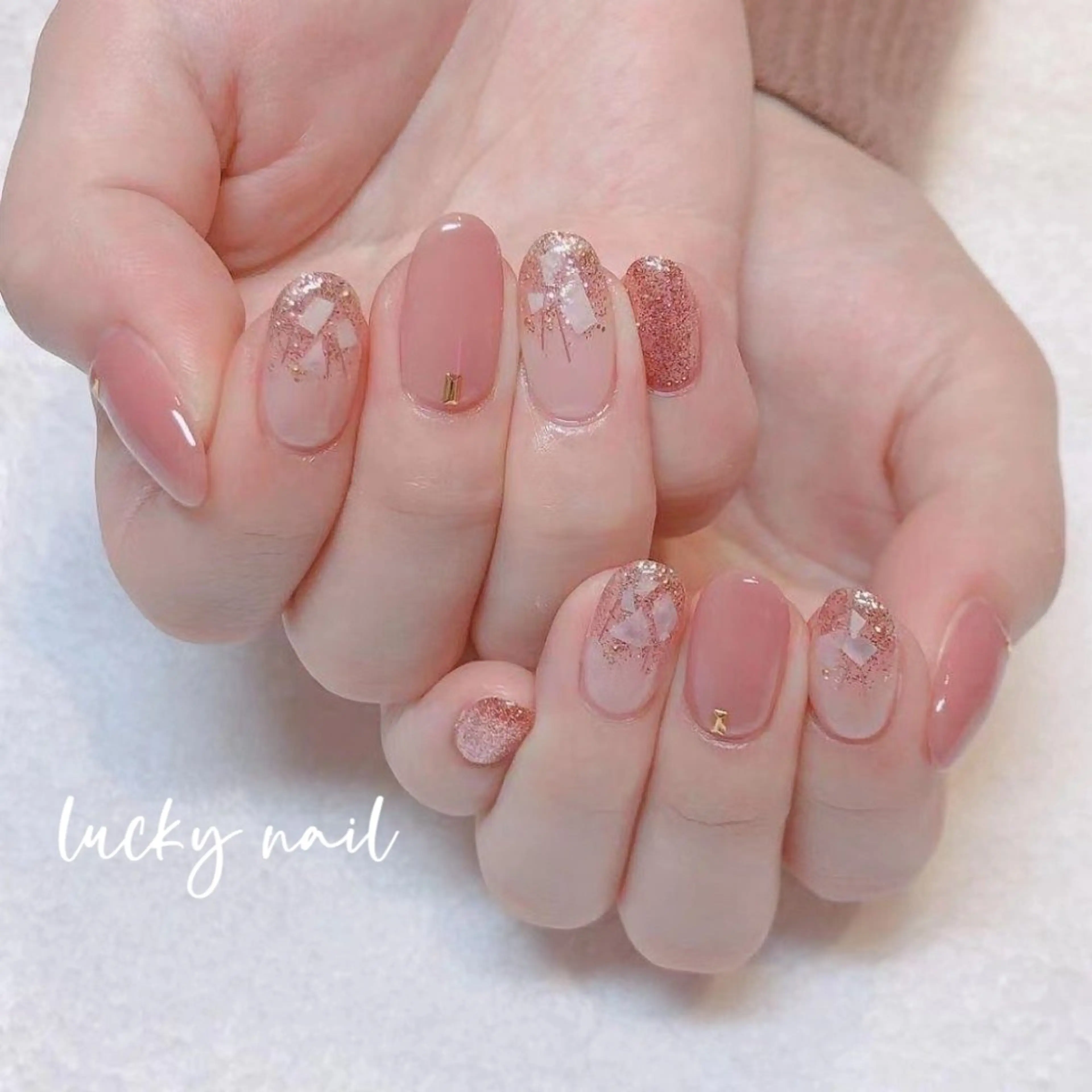 ネイル チークネイル 長さ出し ジェルネイル マグネットネイル 持ち込み Lucky nail 小林和希のネイルデザイン