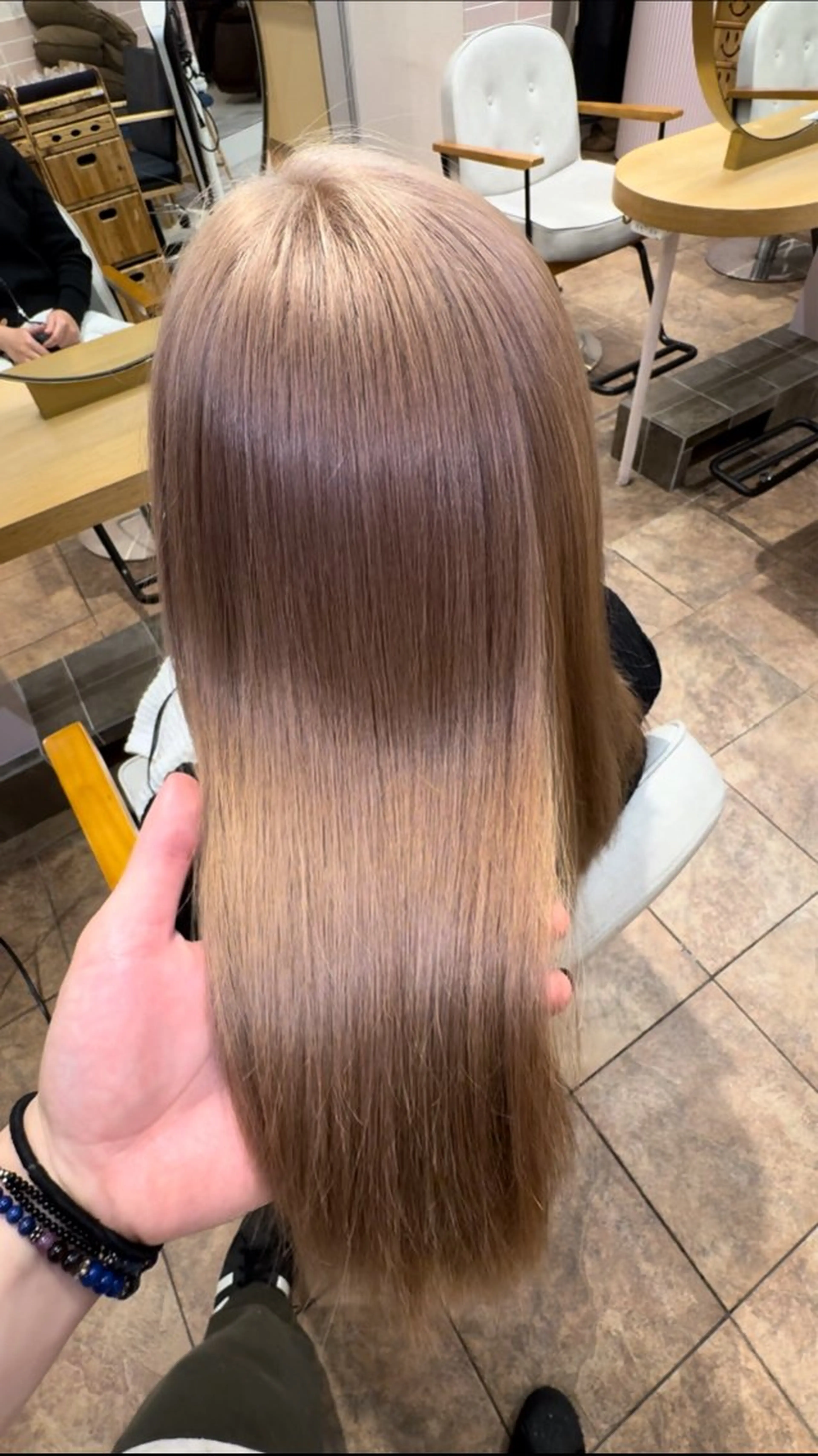 ミディアム カラー ヘアカラー トリートメント はせがわ はるとのヘアスタイル